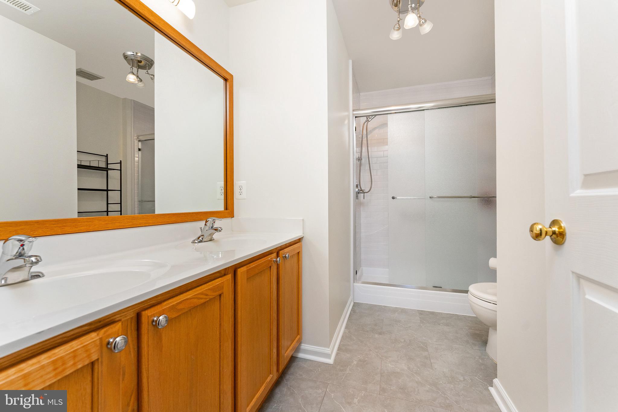 SOMERSET - Residential