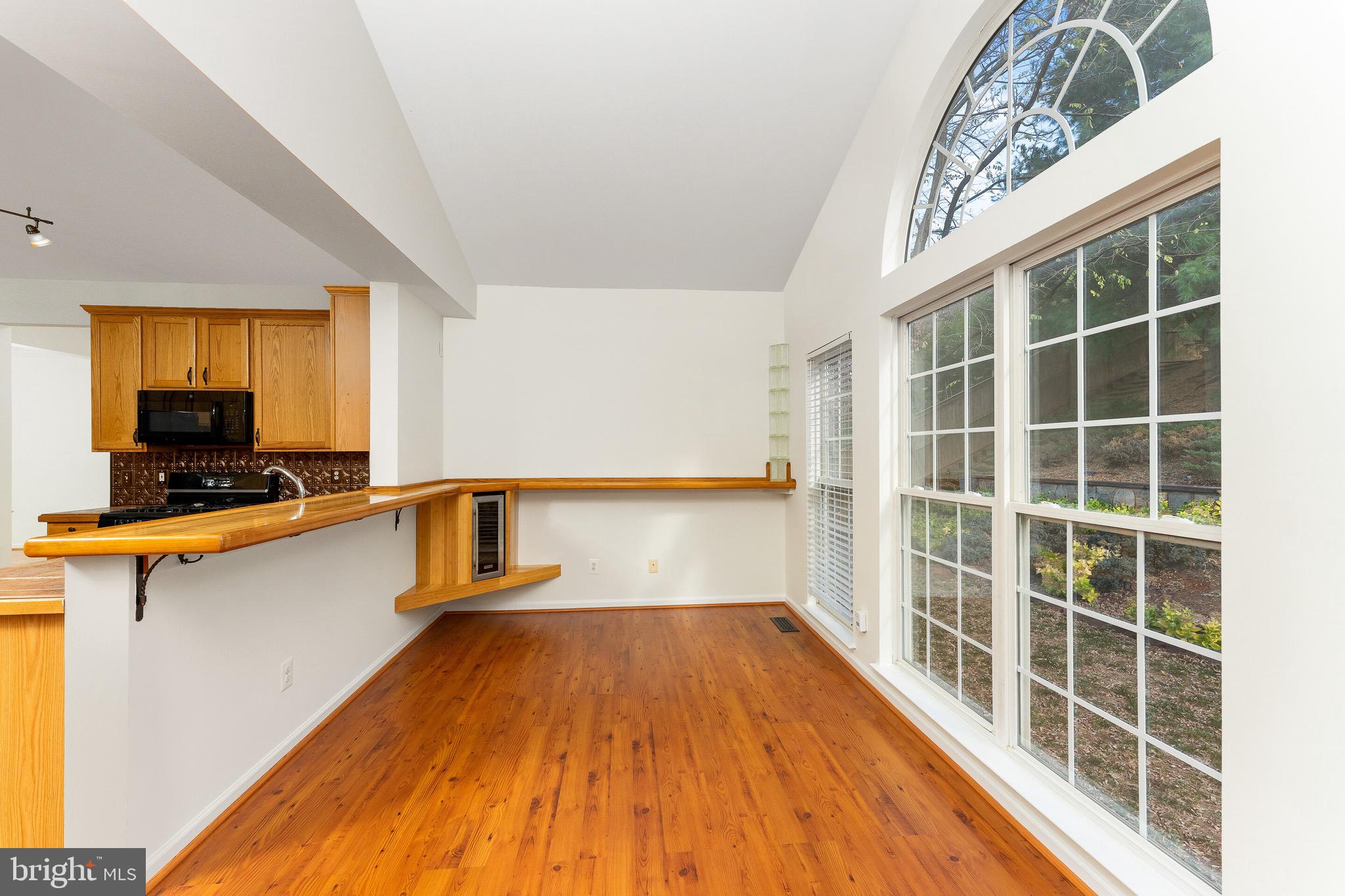 SOMERSET - Residential