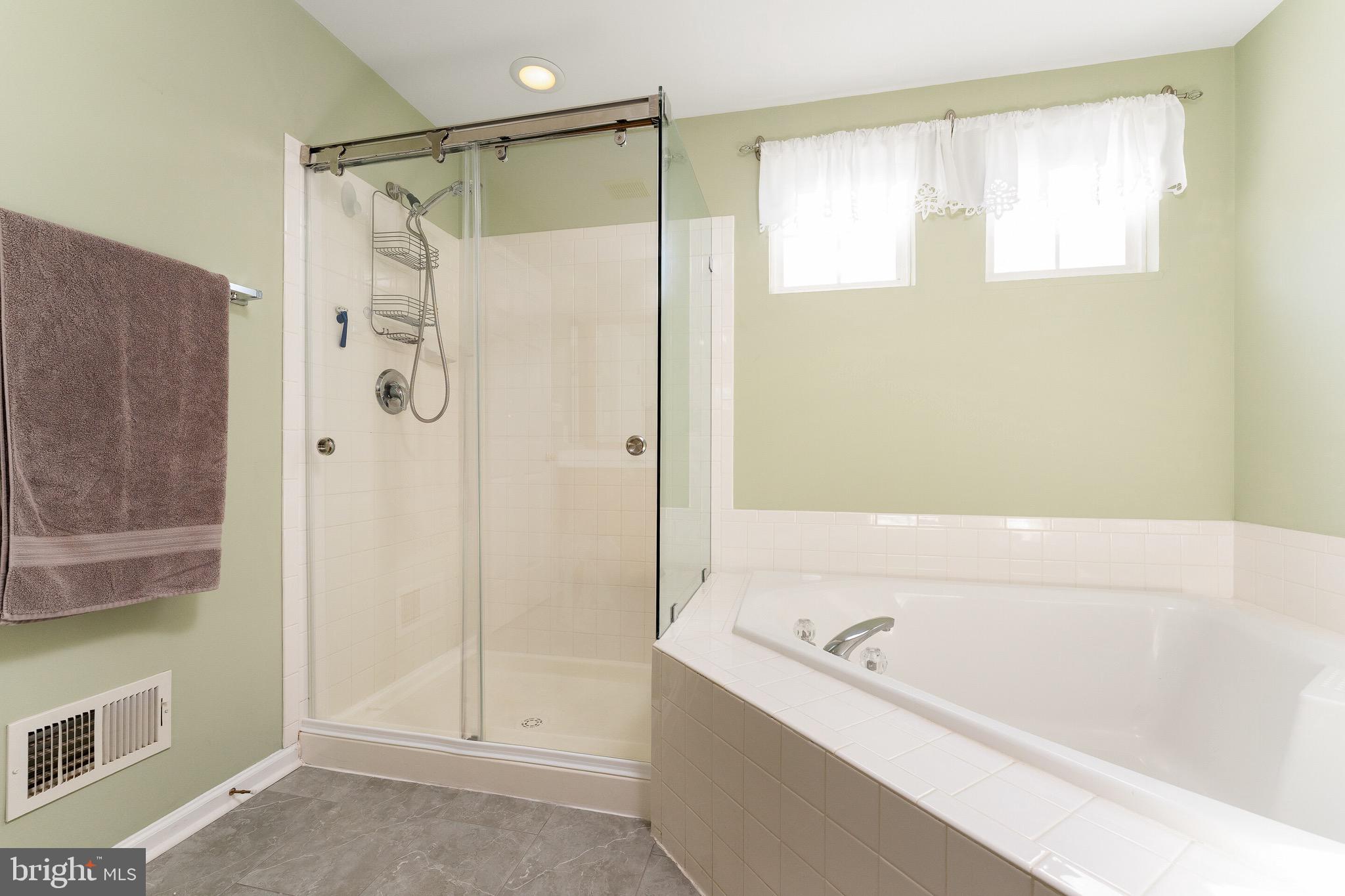 SOMERSET - Residential