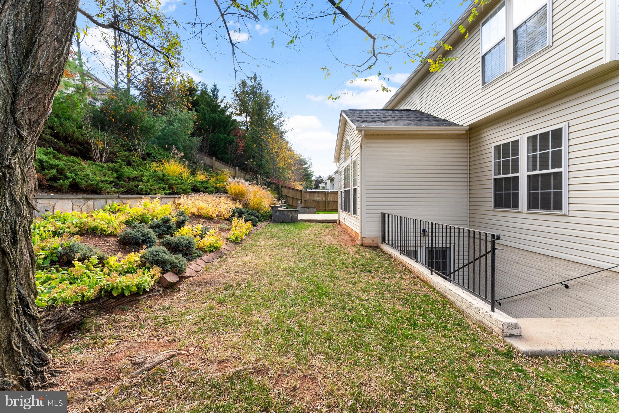 SOMERSET - Residential