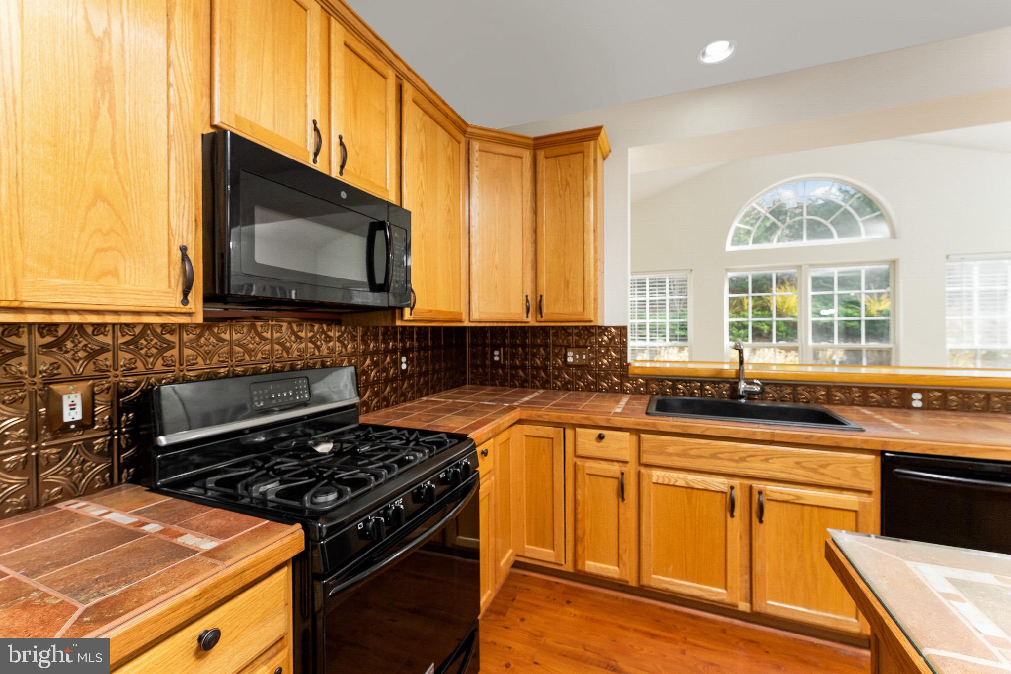 SOMERSET - Residential