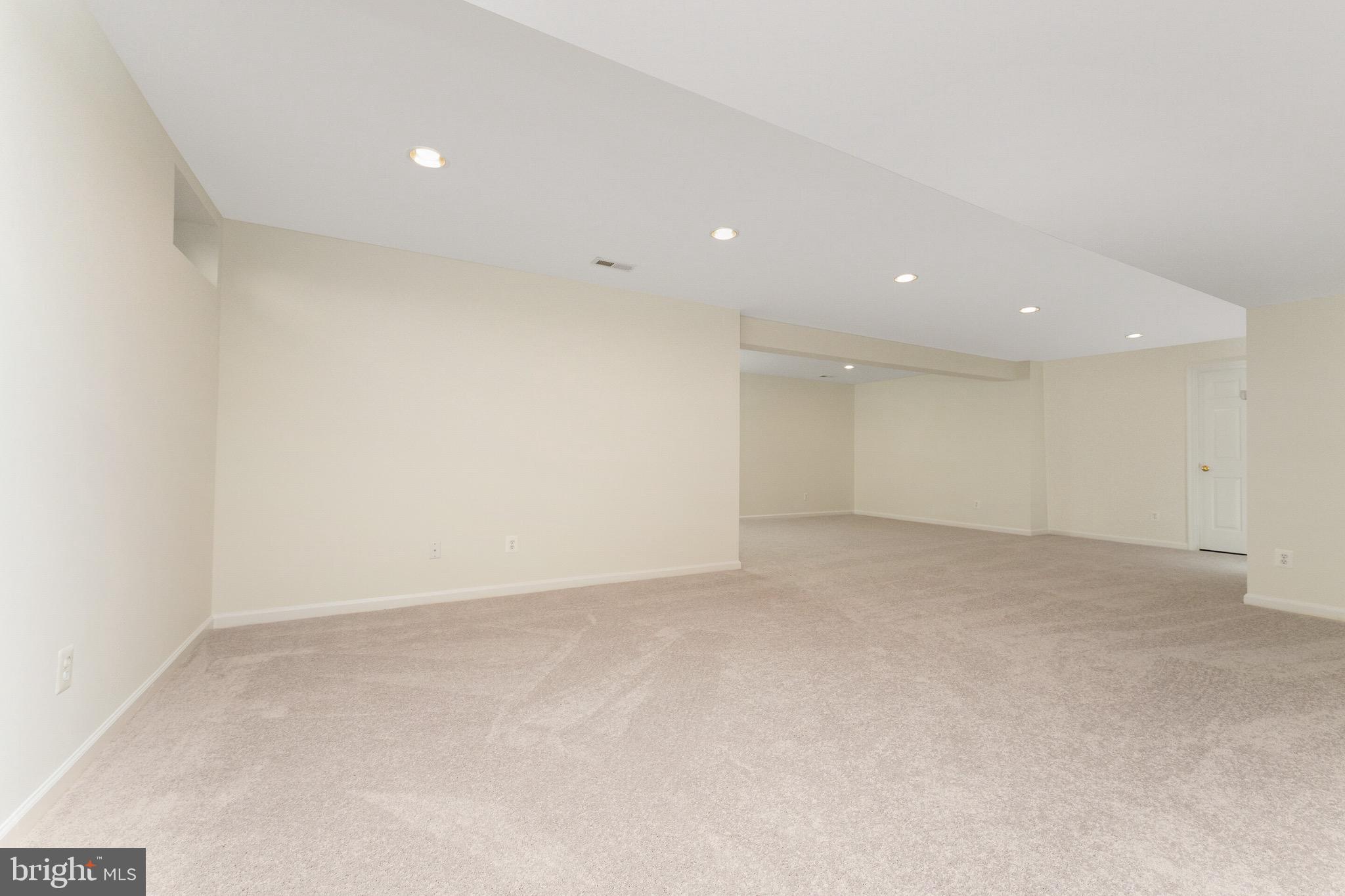 SOMERSET - Residential