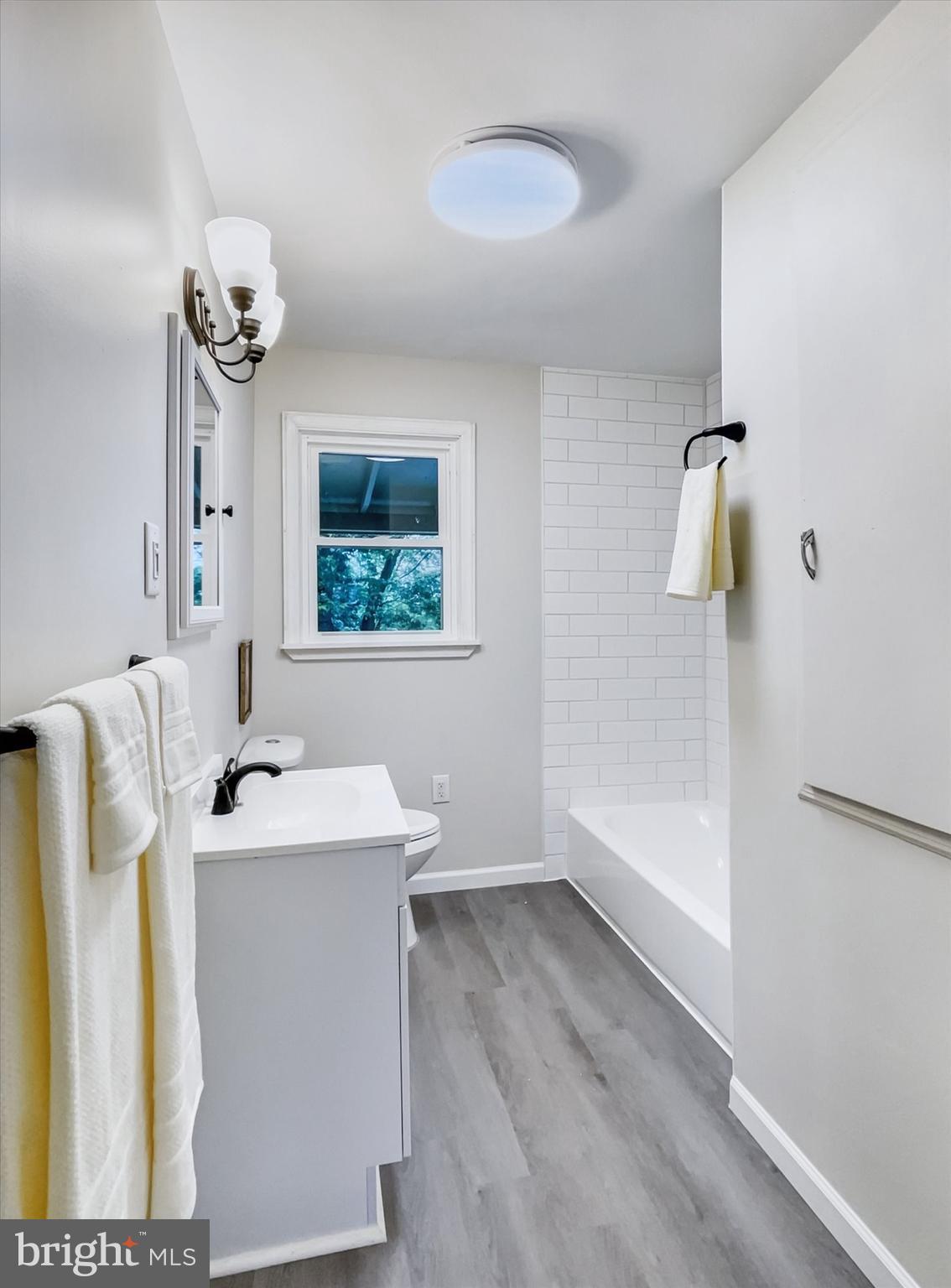 HUNTINGTON TOWNSHIP - Residential