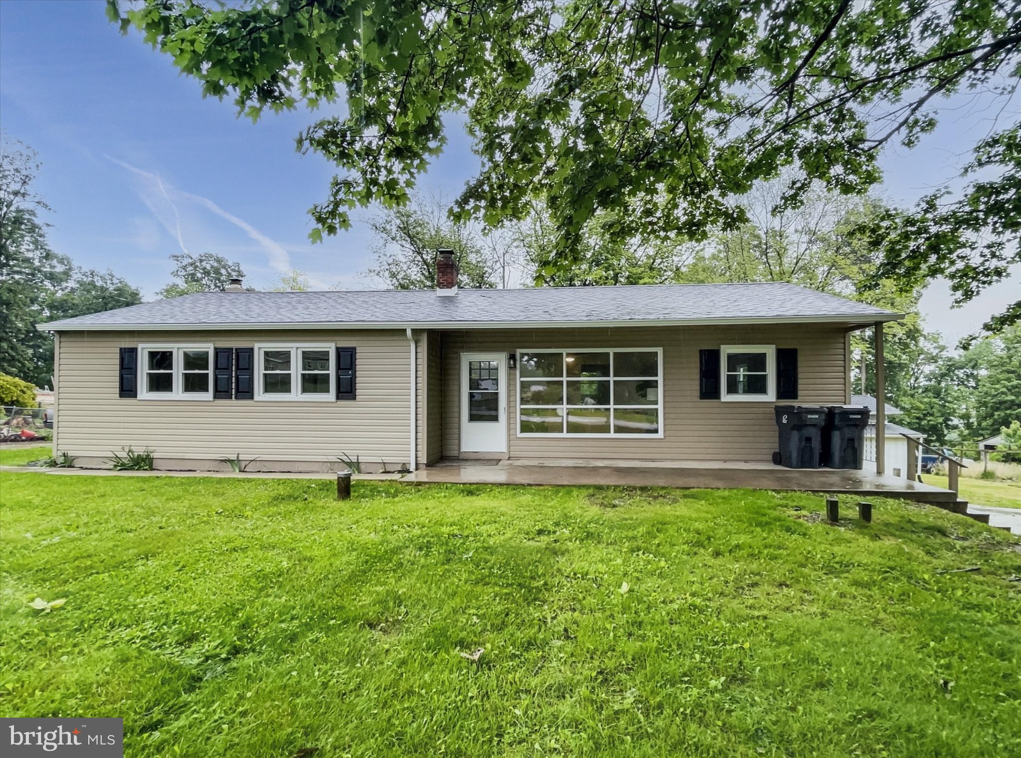 HUNTINGTON TOWNSHIP - Residential