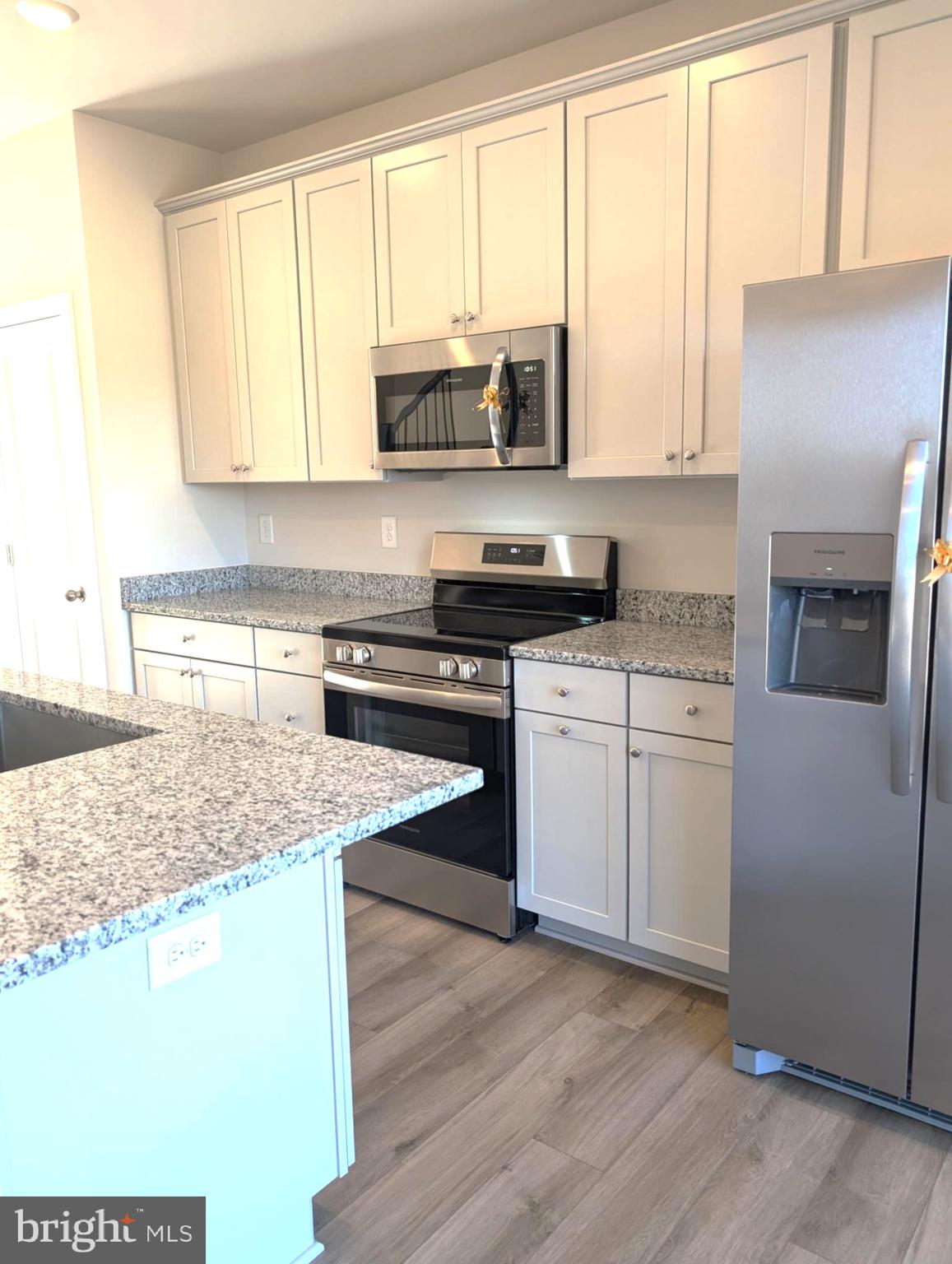 SAINT CHARLES - Residential Lease