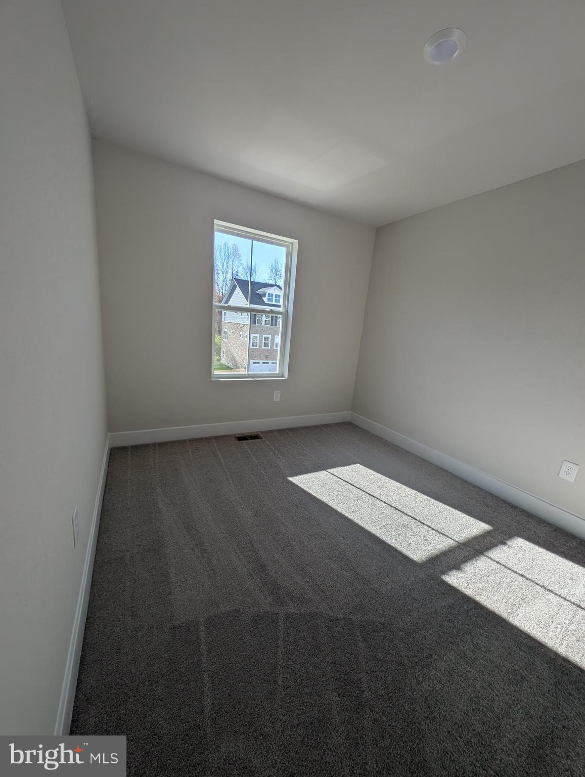 SAINT CHARLES - Residential Lease