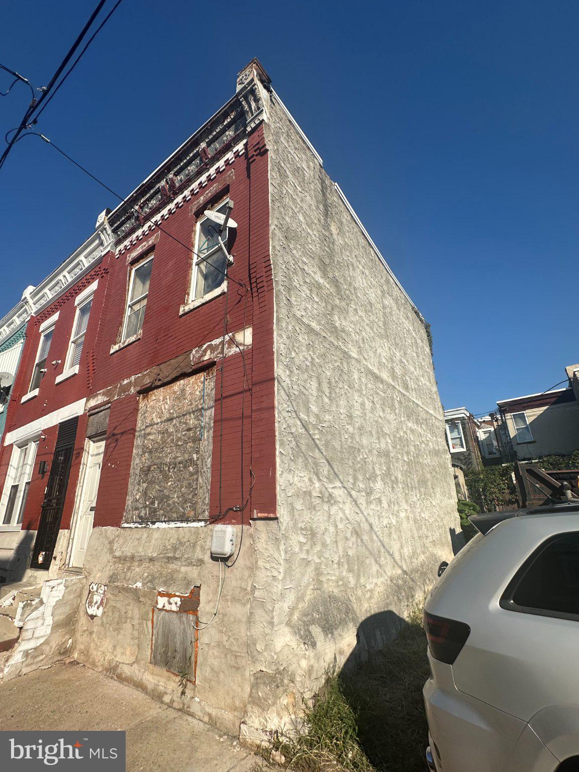 2505 N BOUVIER STREET