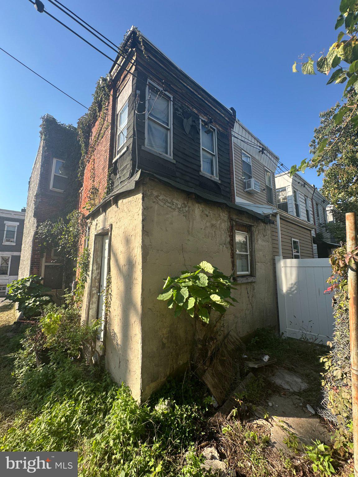 2505 N BOUVIER STREET