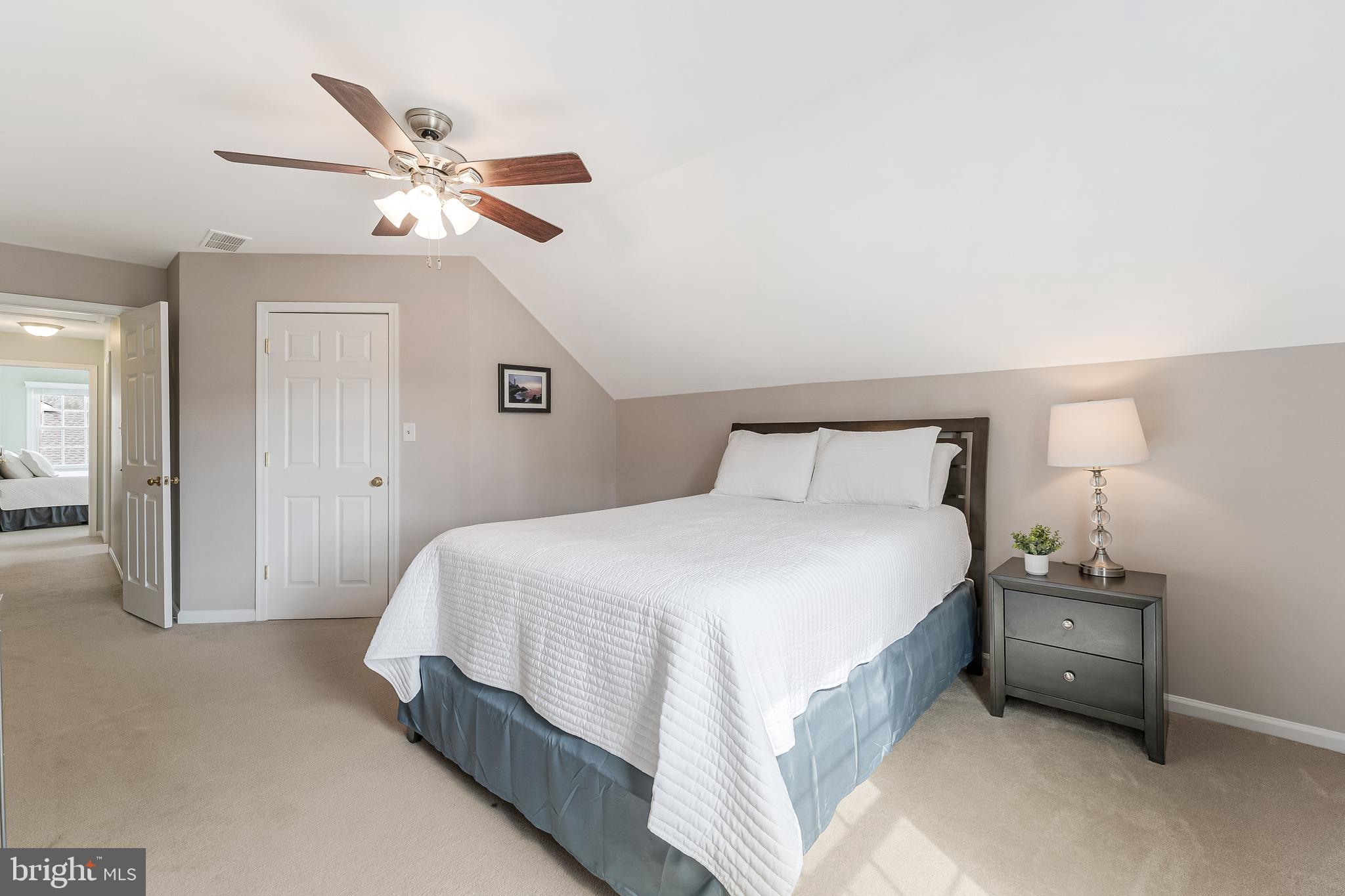 CHANTILLY HIGHLANDS - Residential