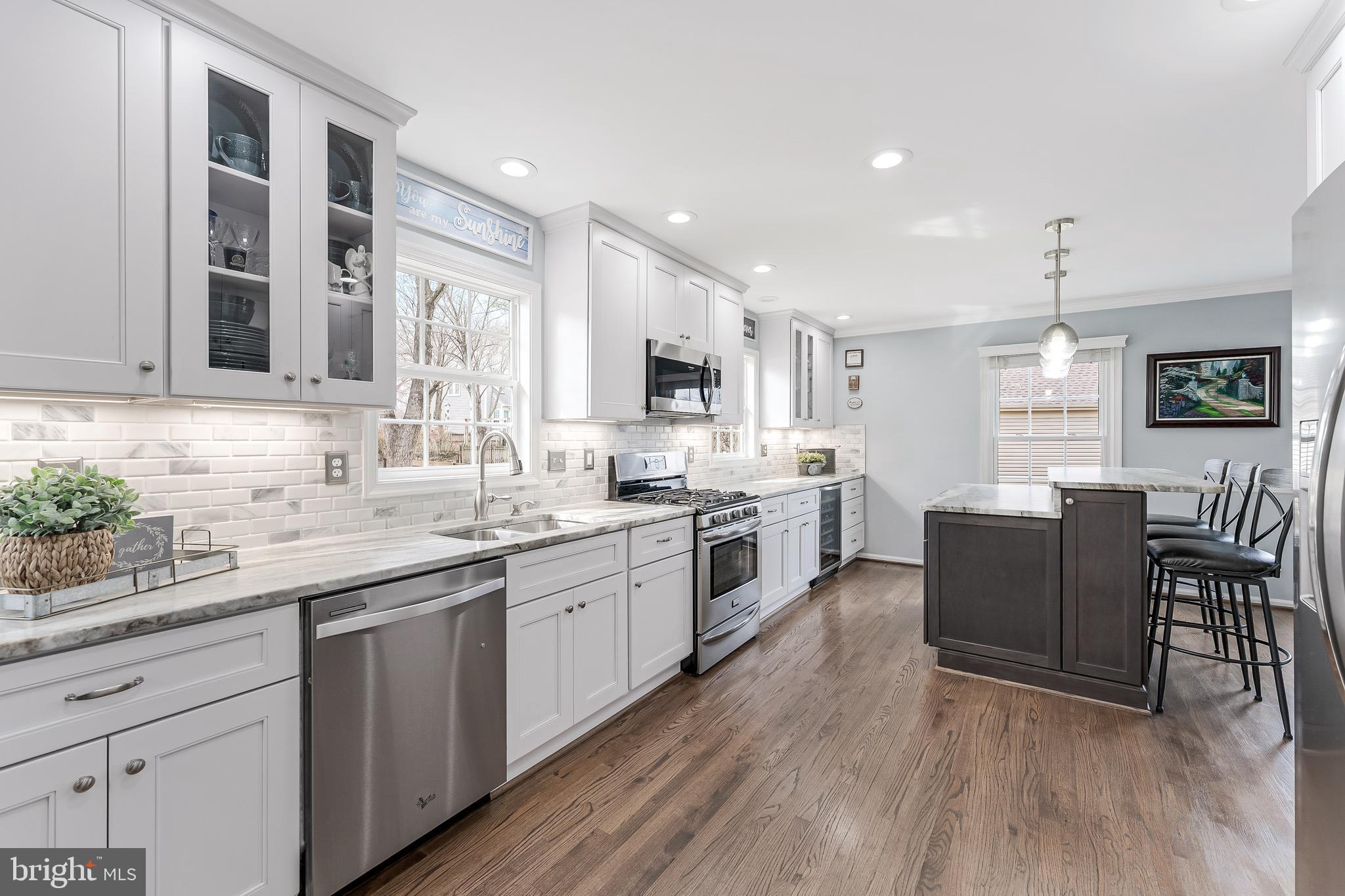 CHANTILLY HIGHLANDS - Residential