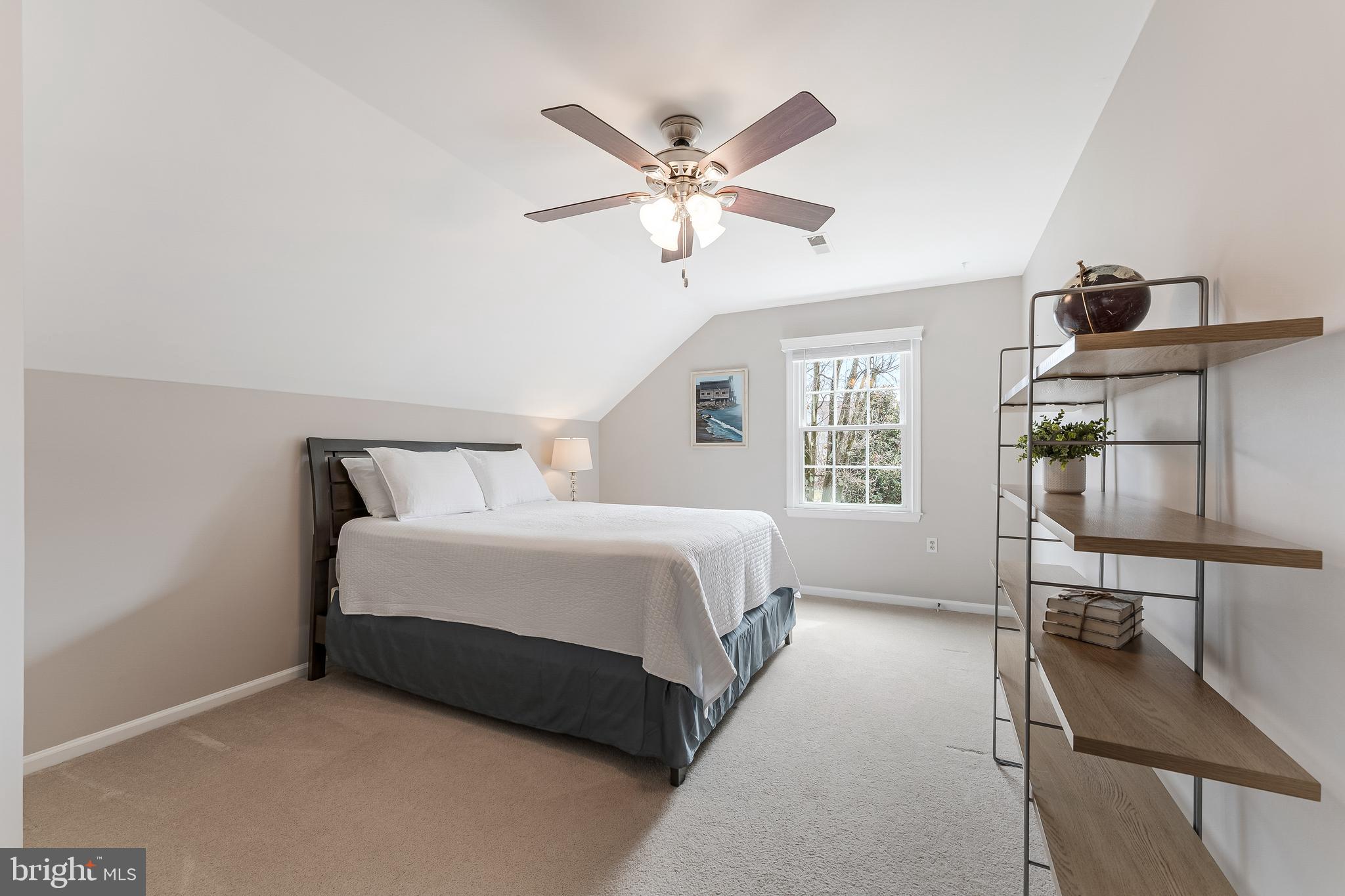 CHANTILLY HIGHLANDS - Residential