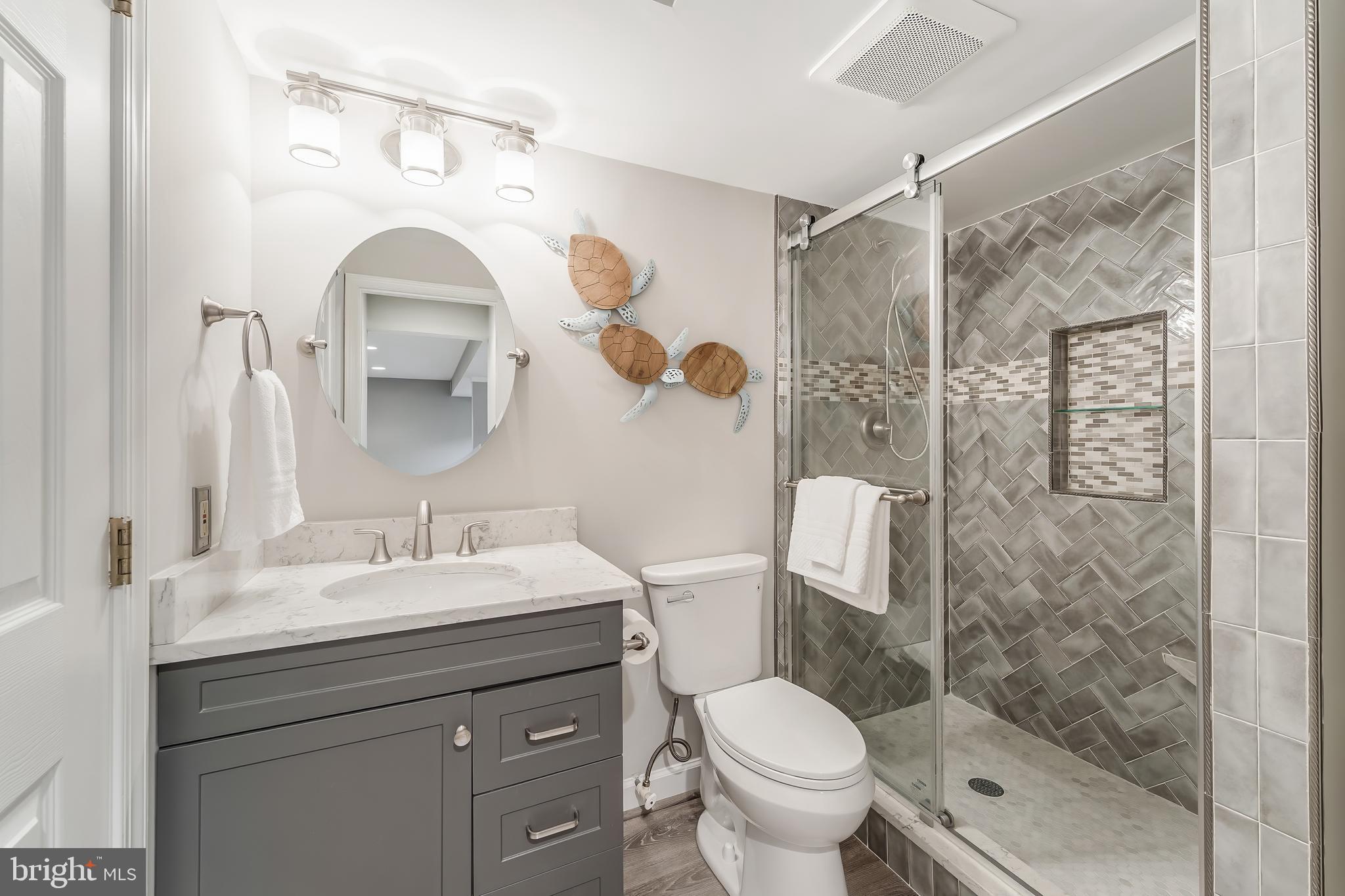 CHANTILLY HIGHLANDS - Residential