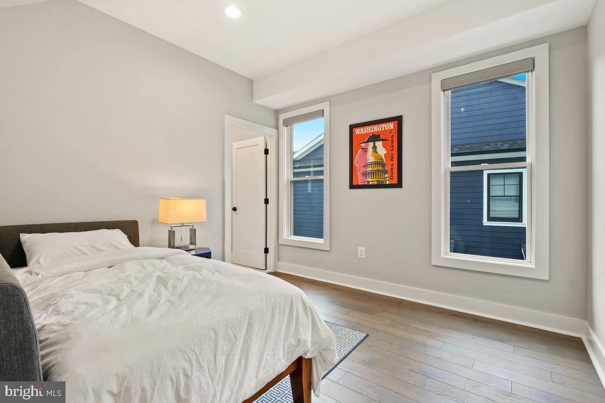 AYRLAWN - Residential