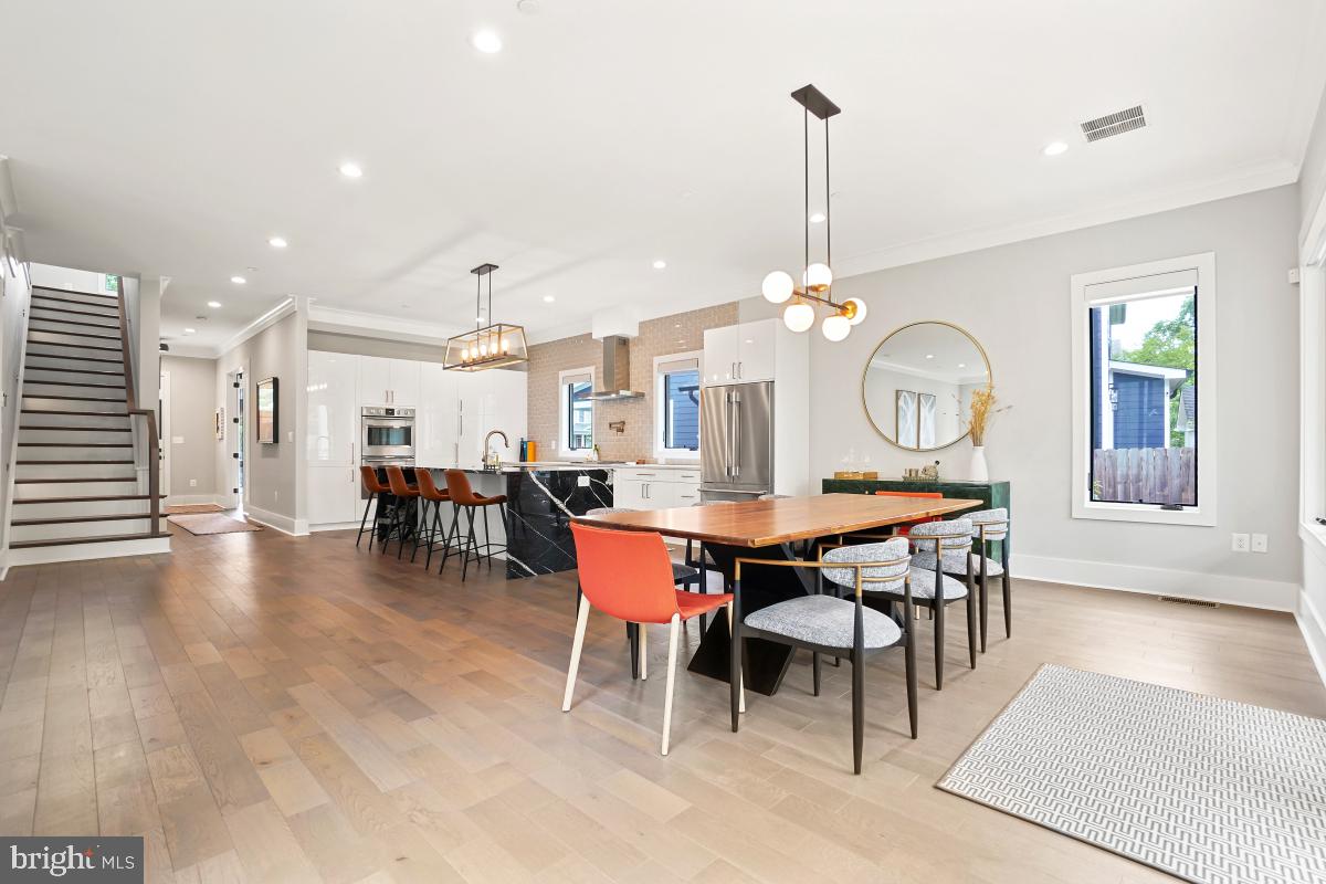 AYRLAWN - Residential