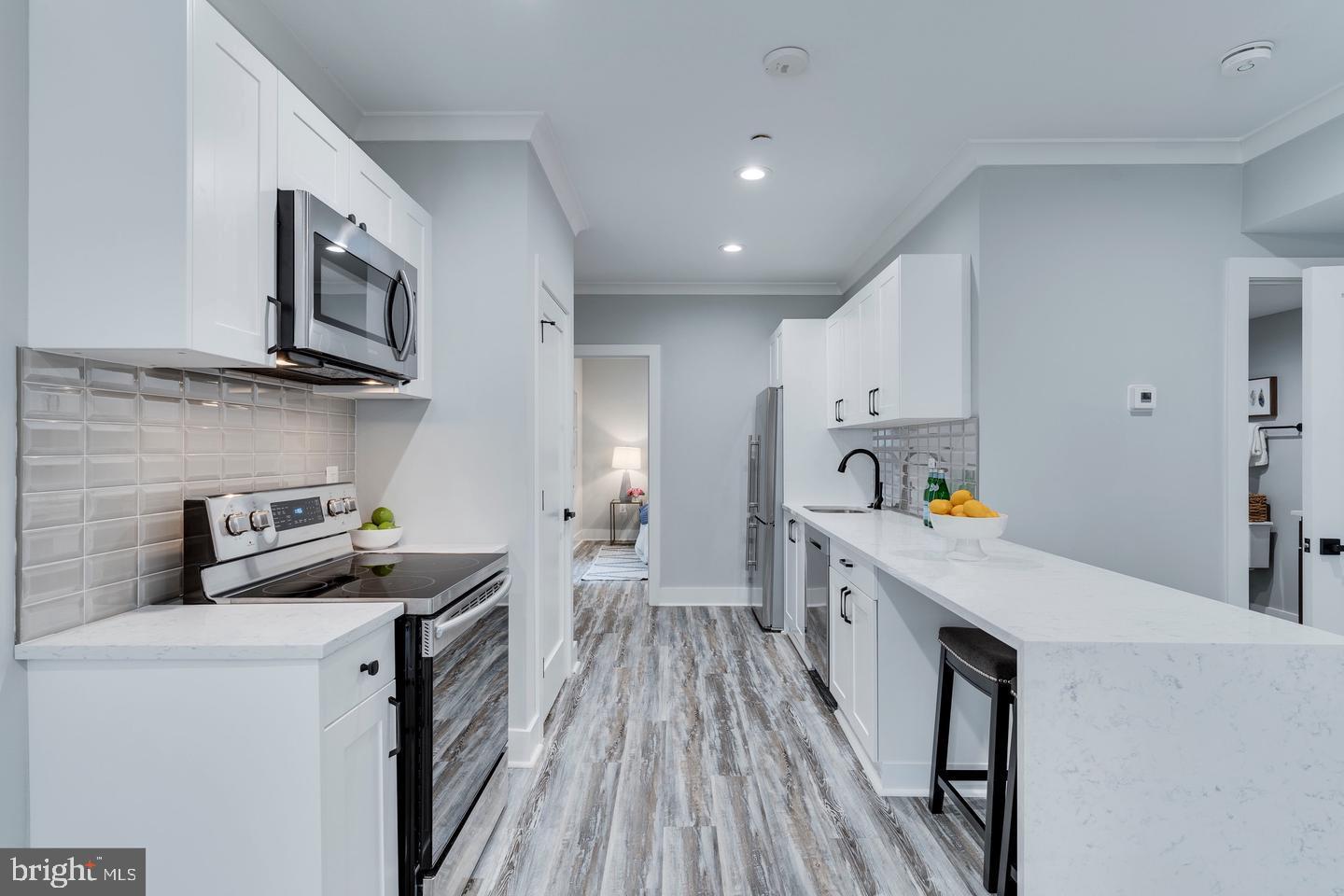 AYRLAWN - Residential