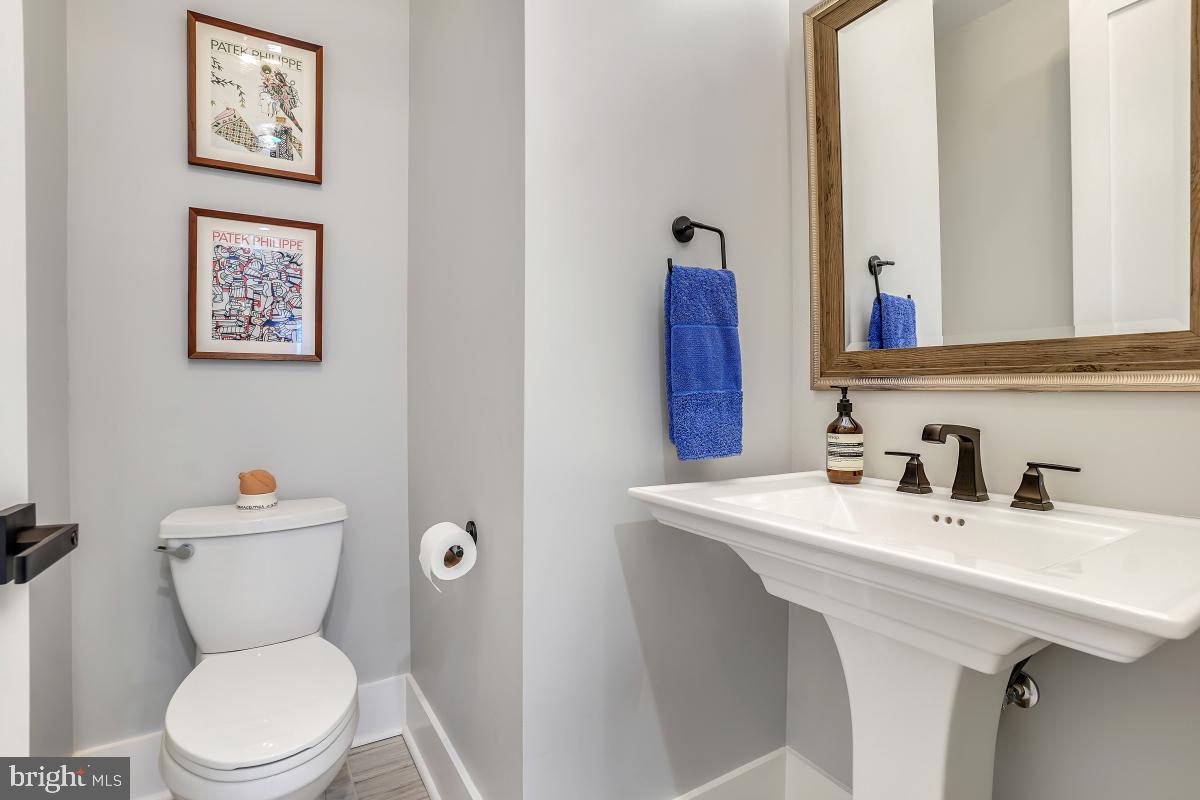 AYRLAWN - Residential