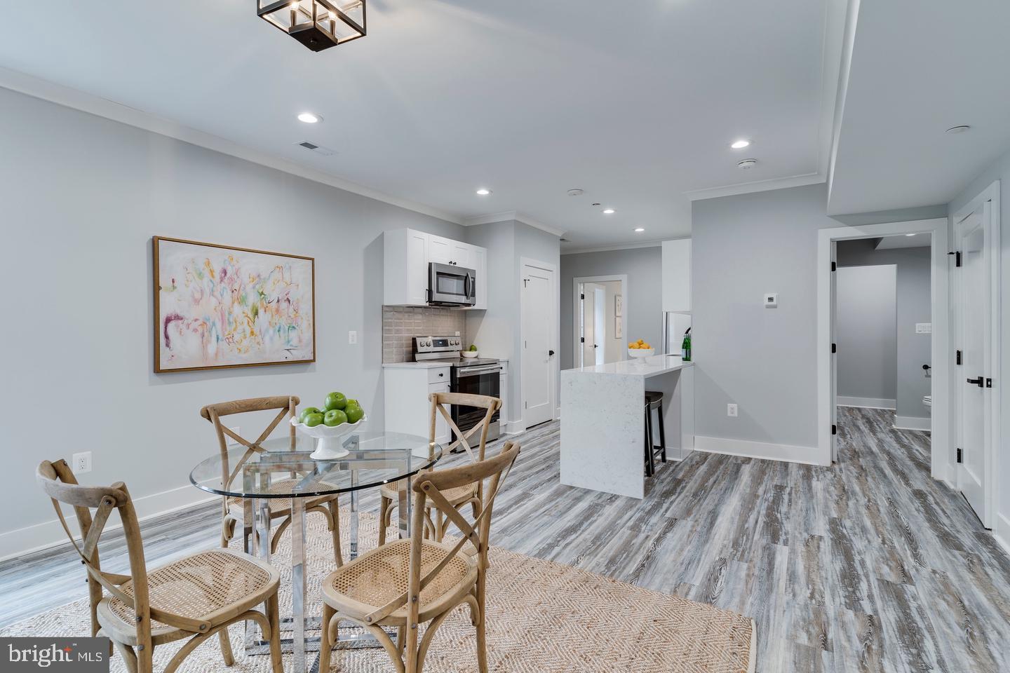 AYRLAWN - Residential