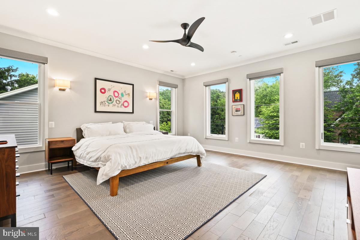 AYRLAWN - Residential