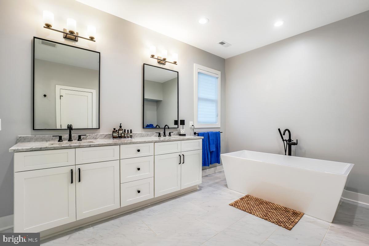 AYRLAWN - Residential