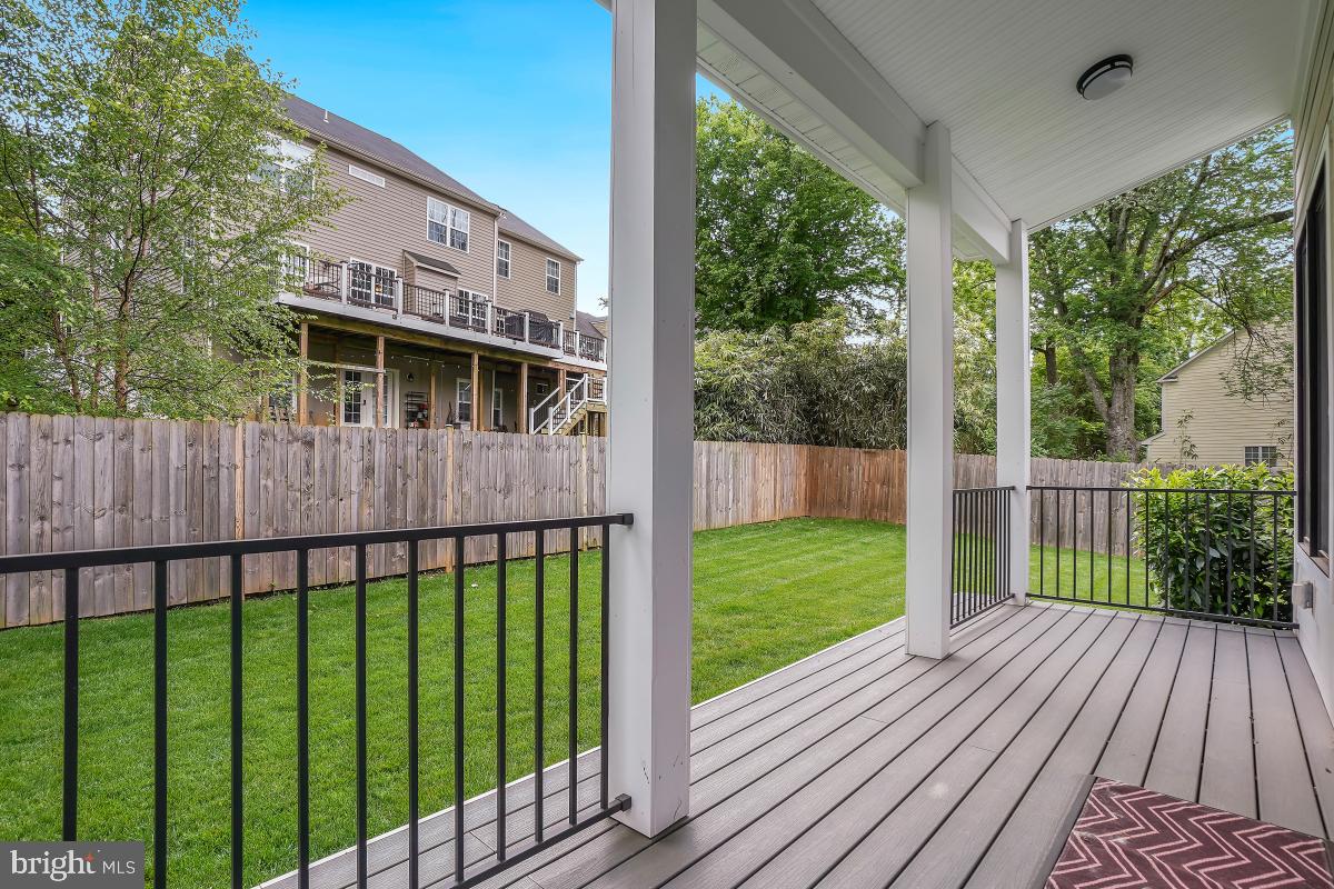 AYRLAWN - Residential