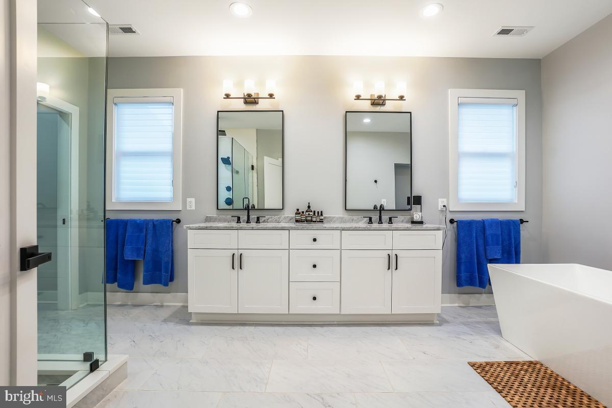 AYRLAWN - Residential