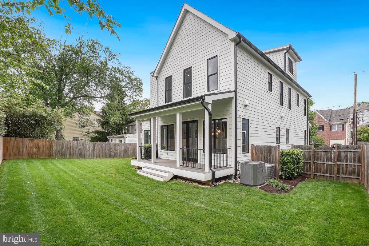 AYRLAWN - Residential