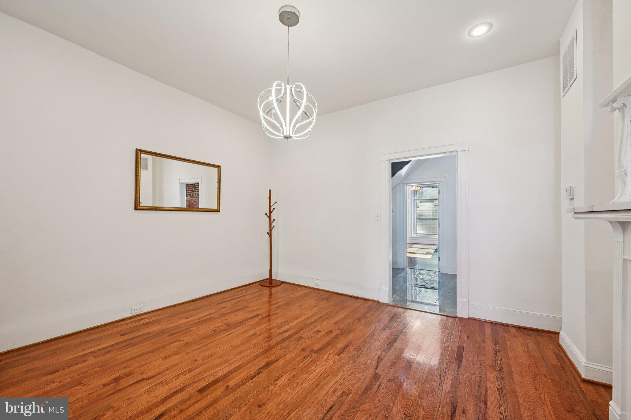 RESERVOIR HILL - Residential