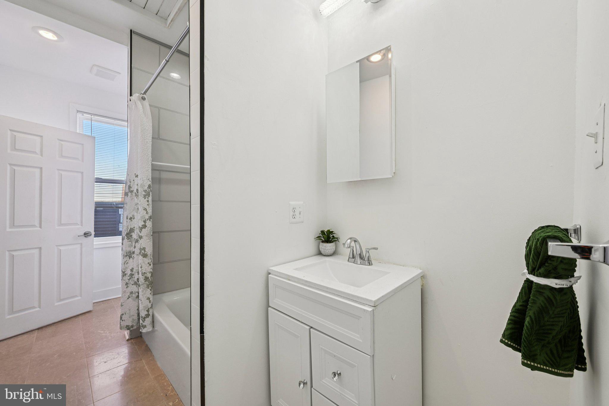 RESERVOIR HILL - Residential