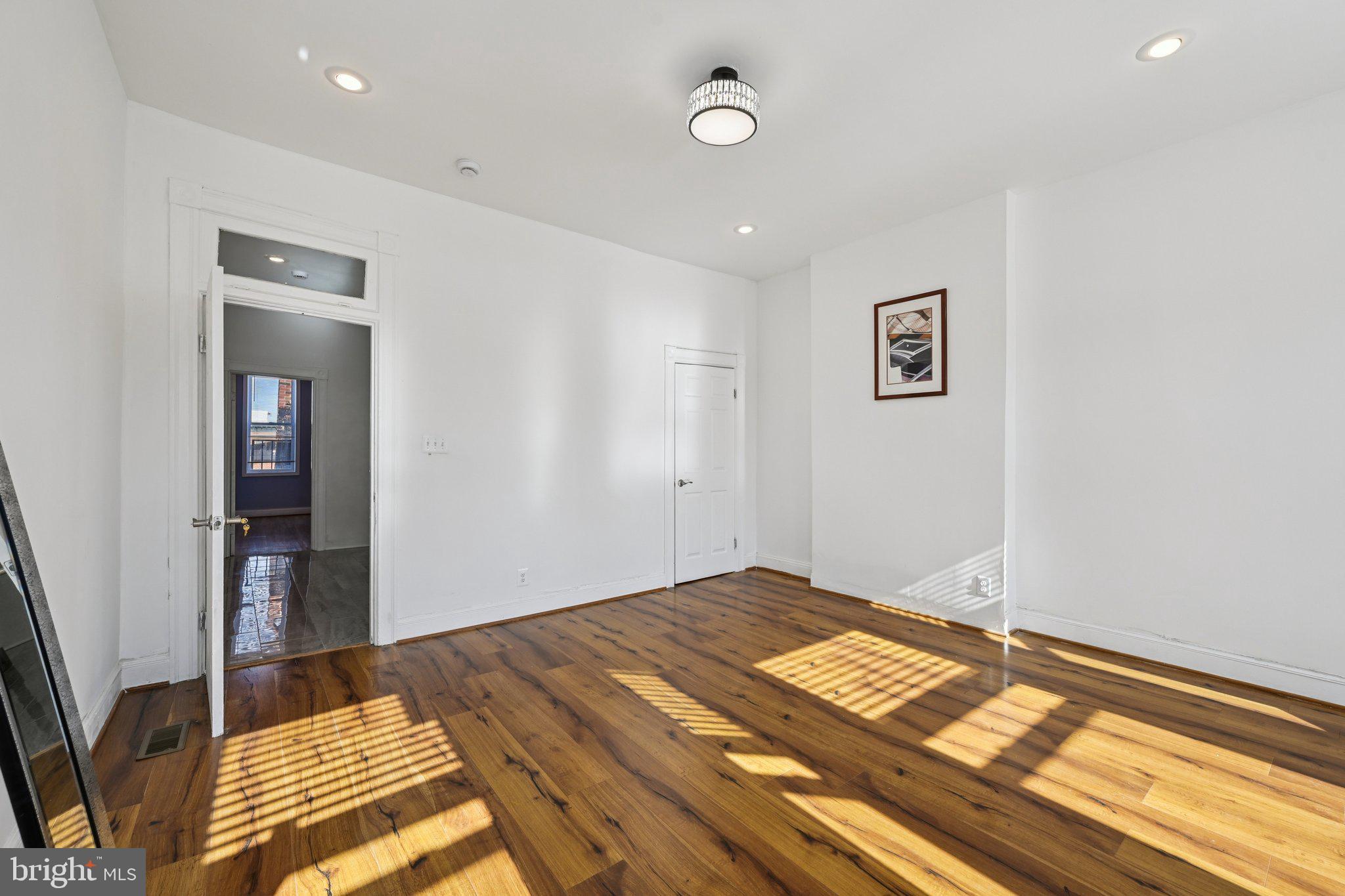 RESERVOIR HILL - Residential