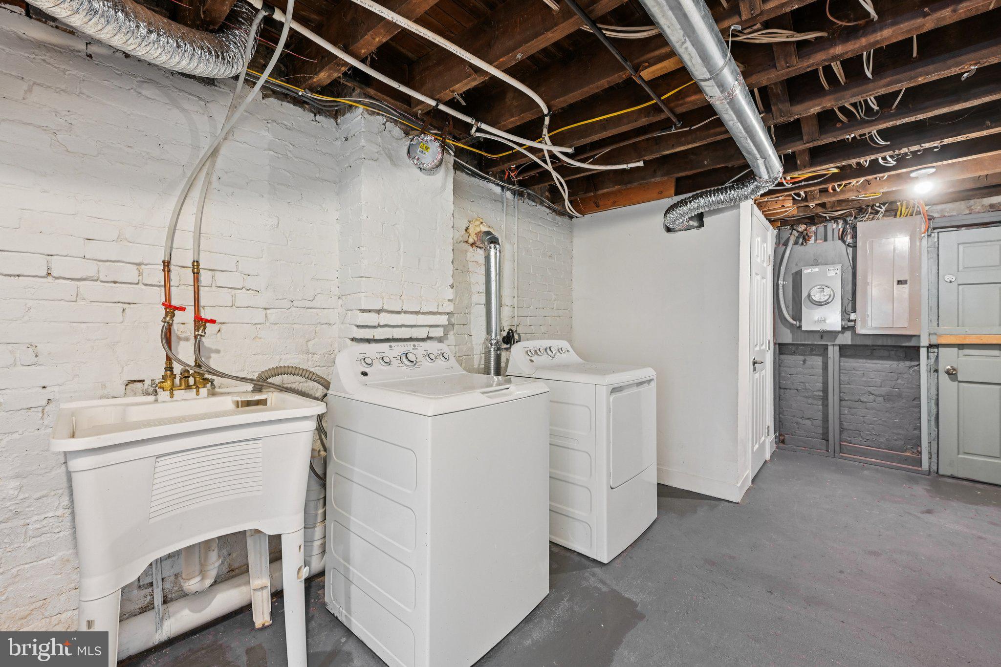 RESERVOIR HILL - Residential