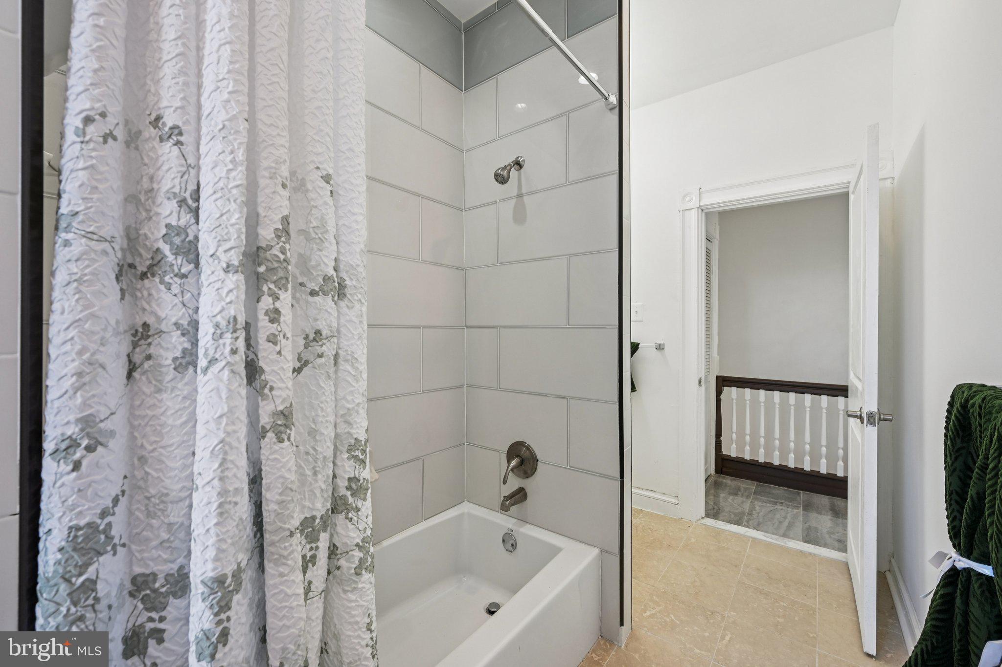 RESERVOIR HILL - Residential