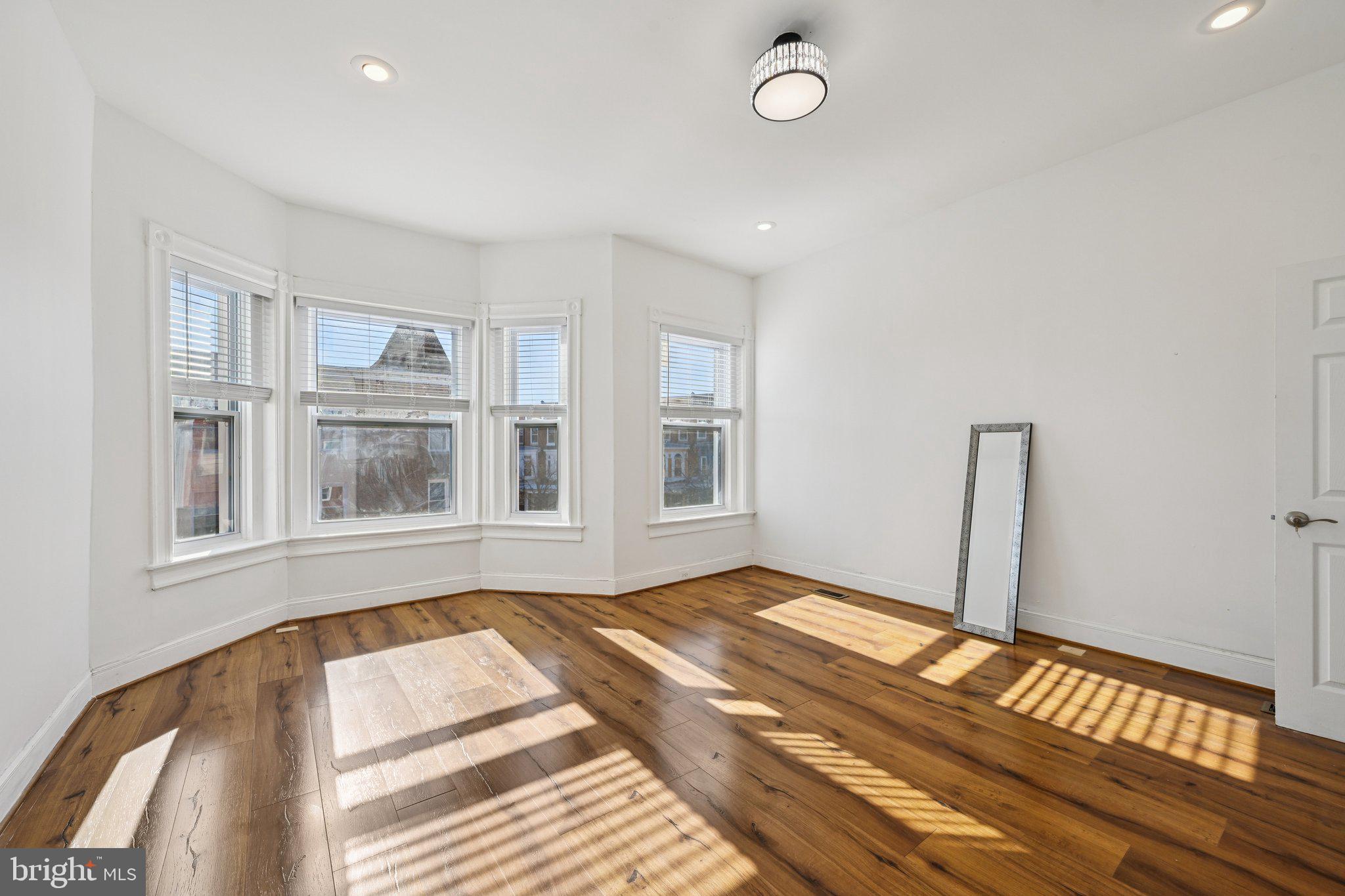 RESERVOIR HILL - Residential