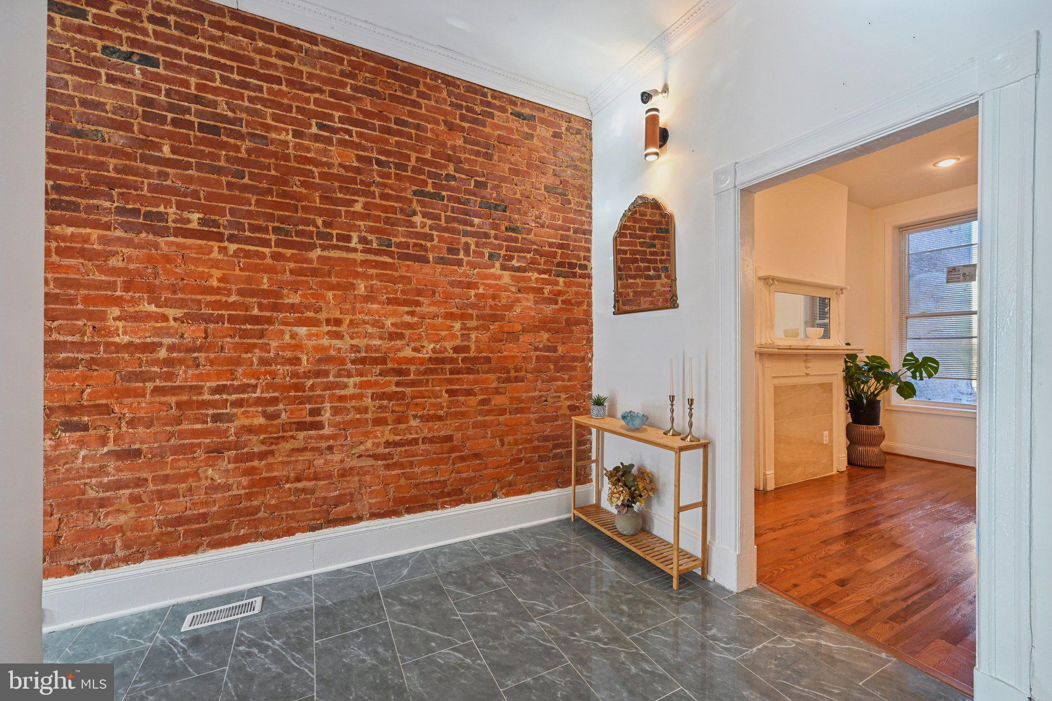 RESERVOIR HILL - Residential