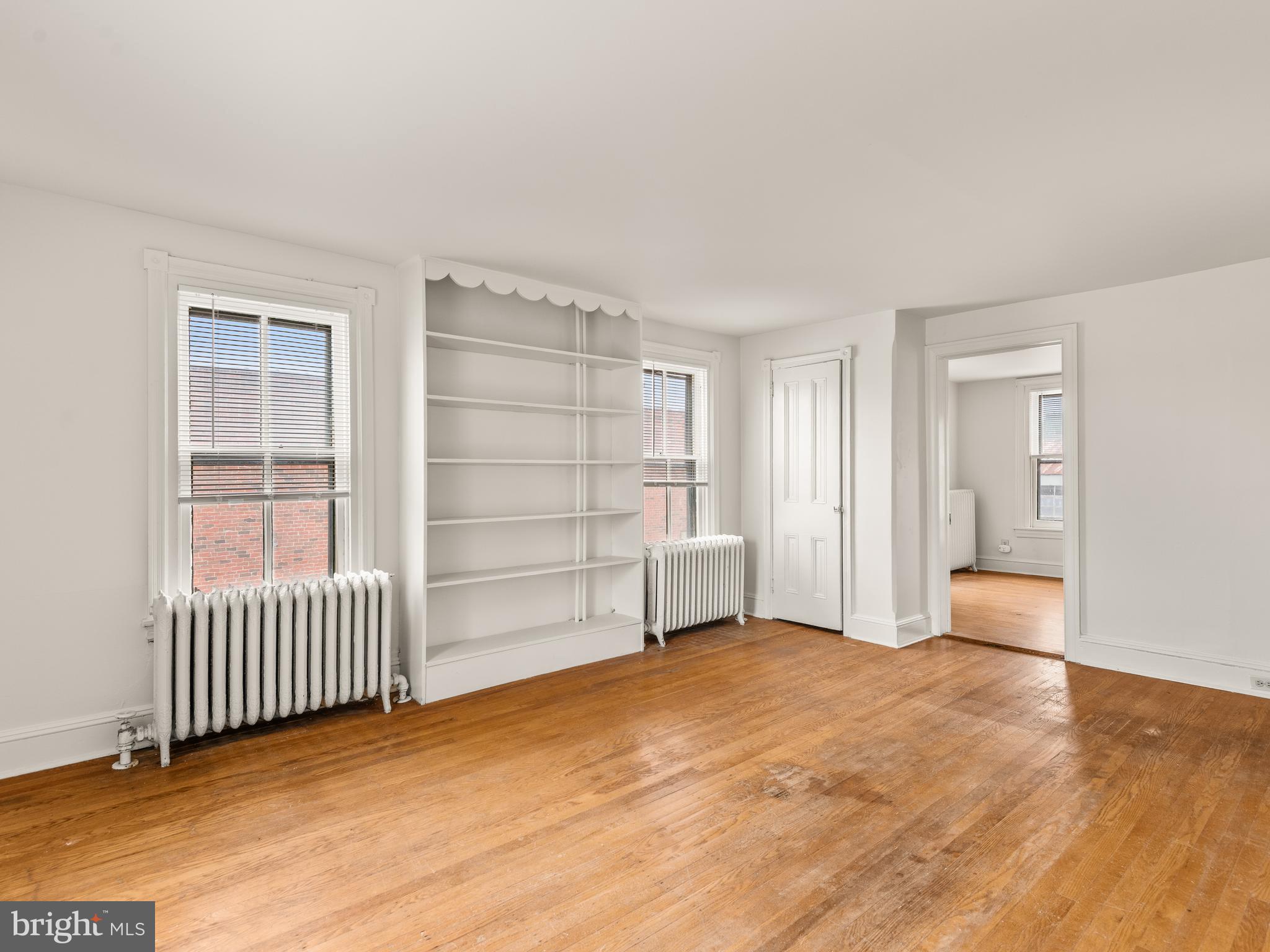 2635 W CHESTER PIKE