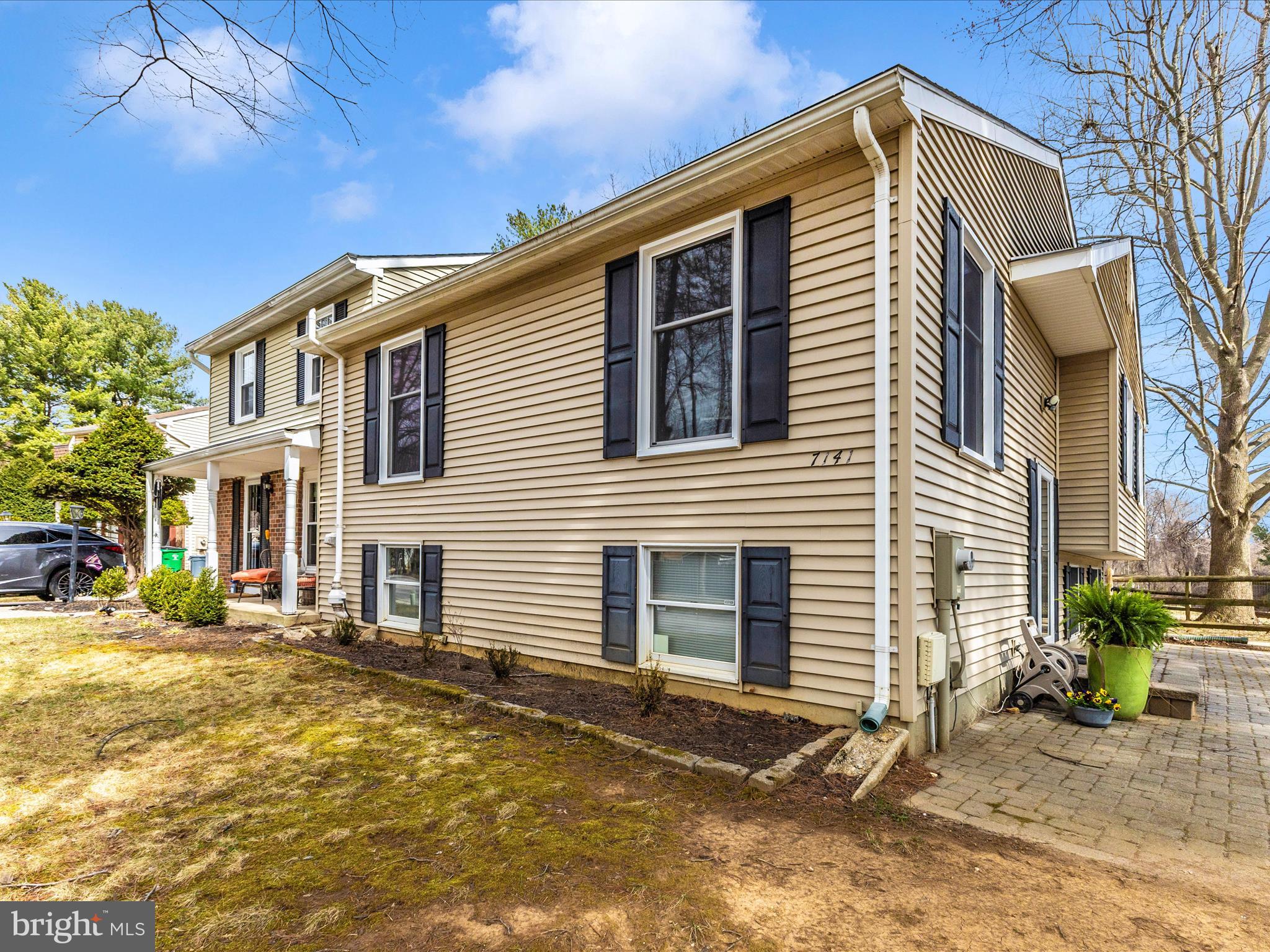 VILLAGE OF OWEN BROWN - Residential