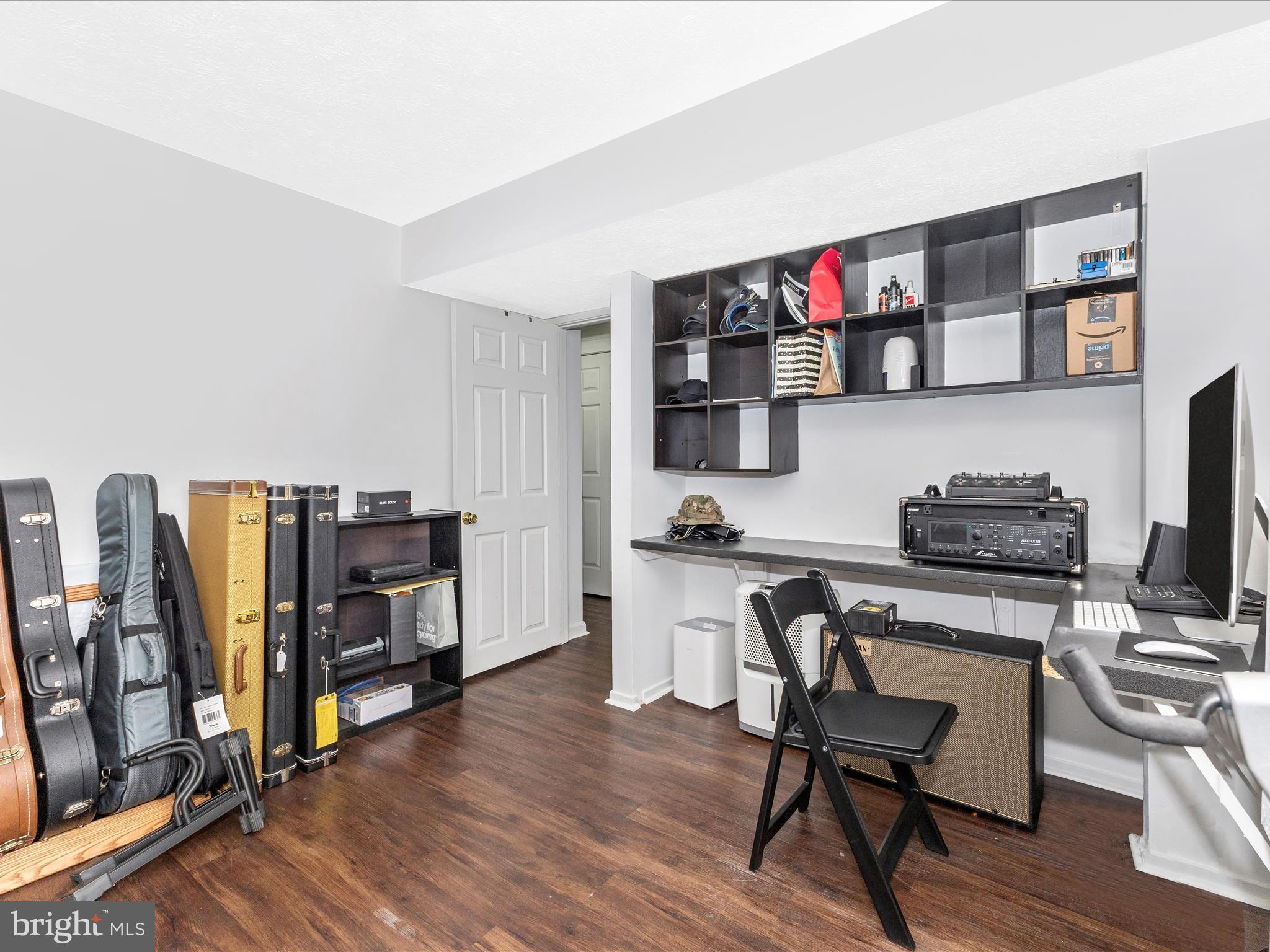 VILLAGE OF OWEN BROWN - Residential