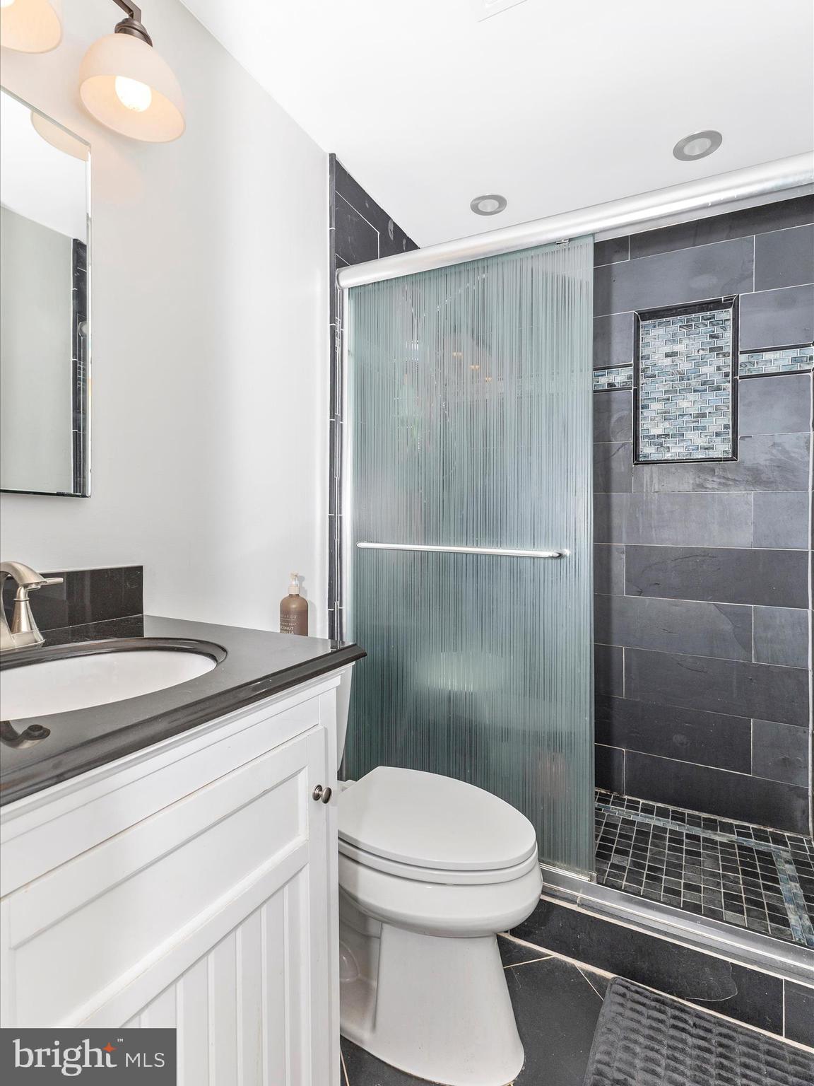 VILLAGE OF OWEN BROWN - Residential