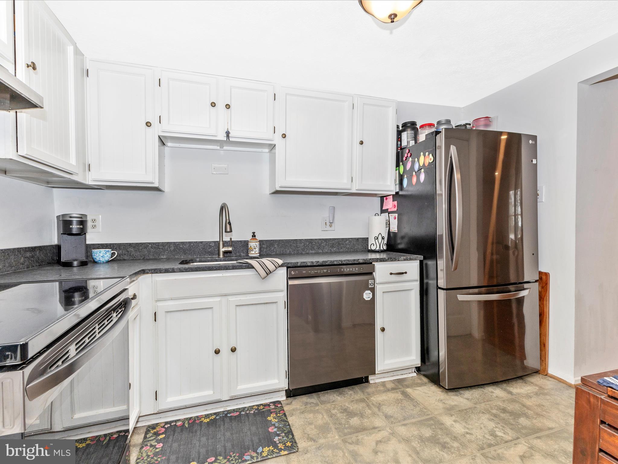 VILLAGE OF OWEN BROWN - Residential