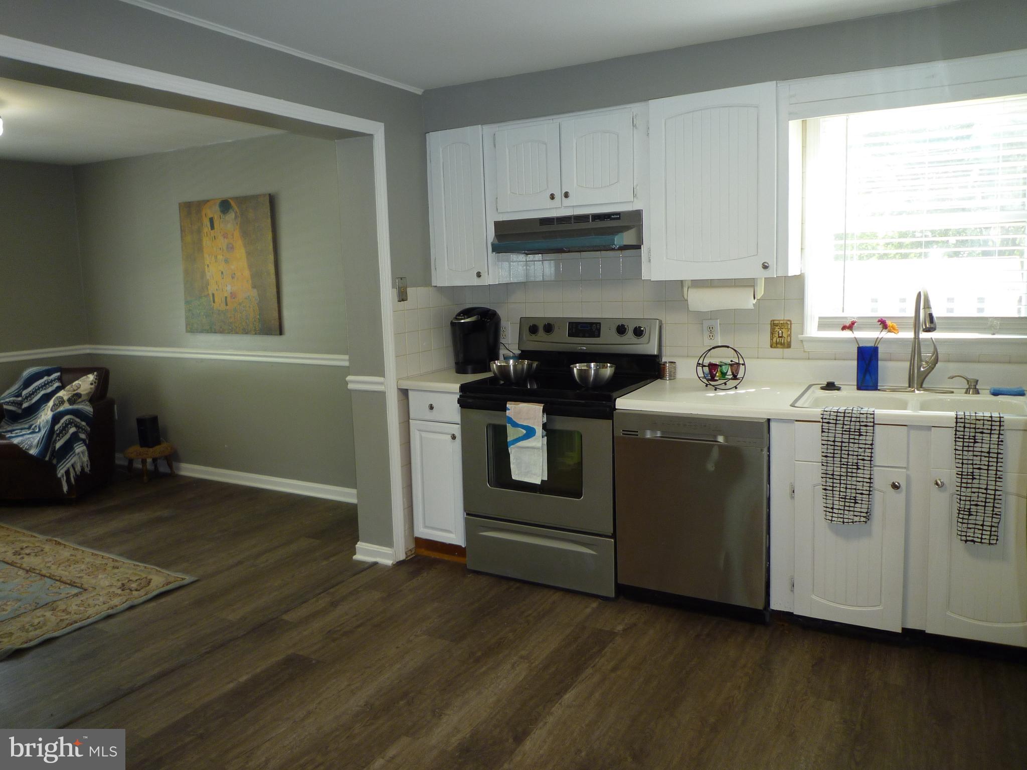 CATONSVILLE KNOLLS - Residential