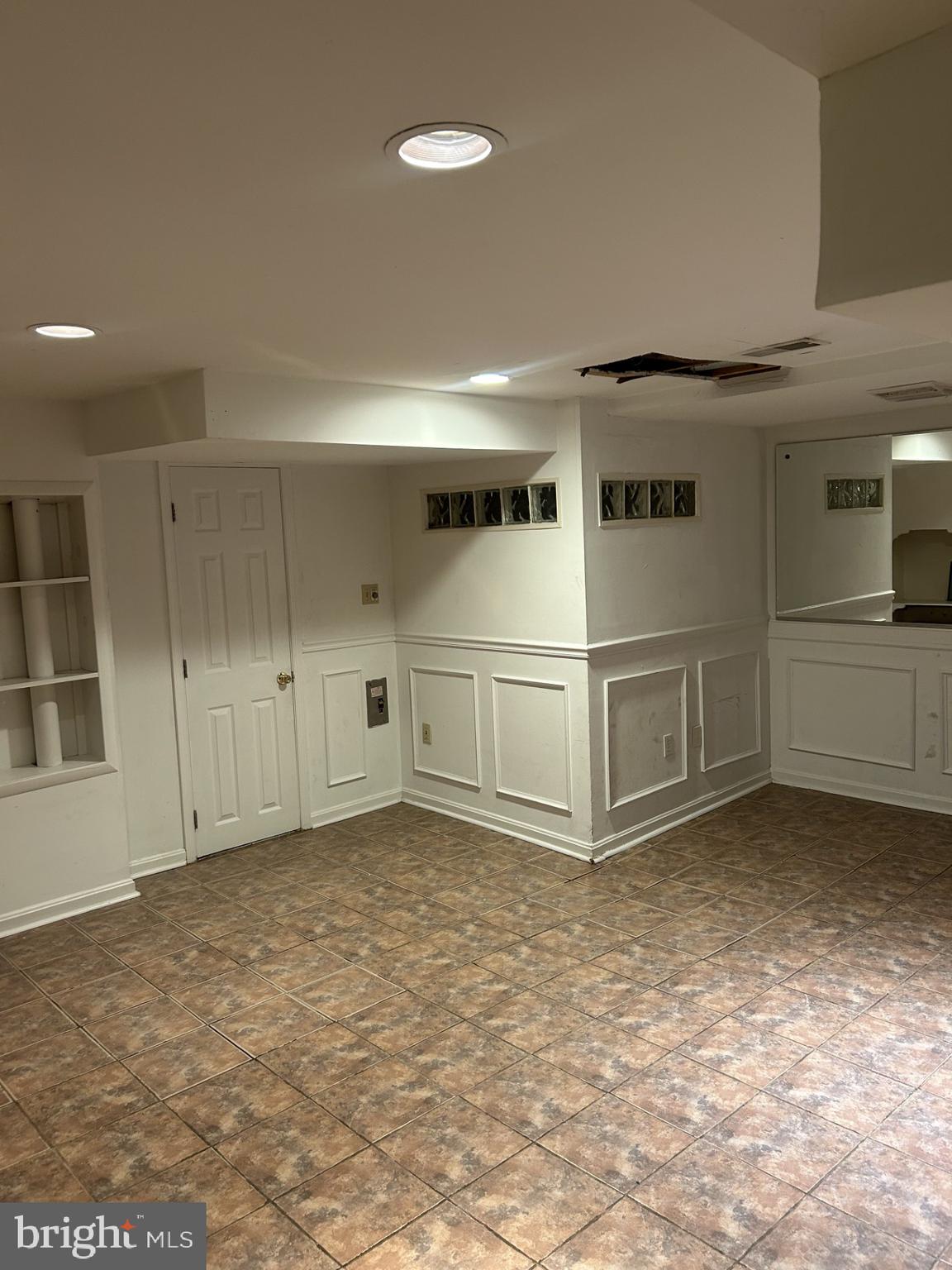 WHEATON HILLS - Residential