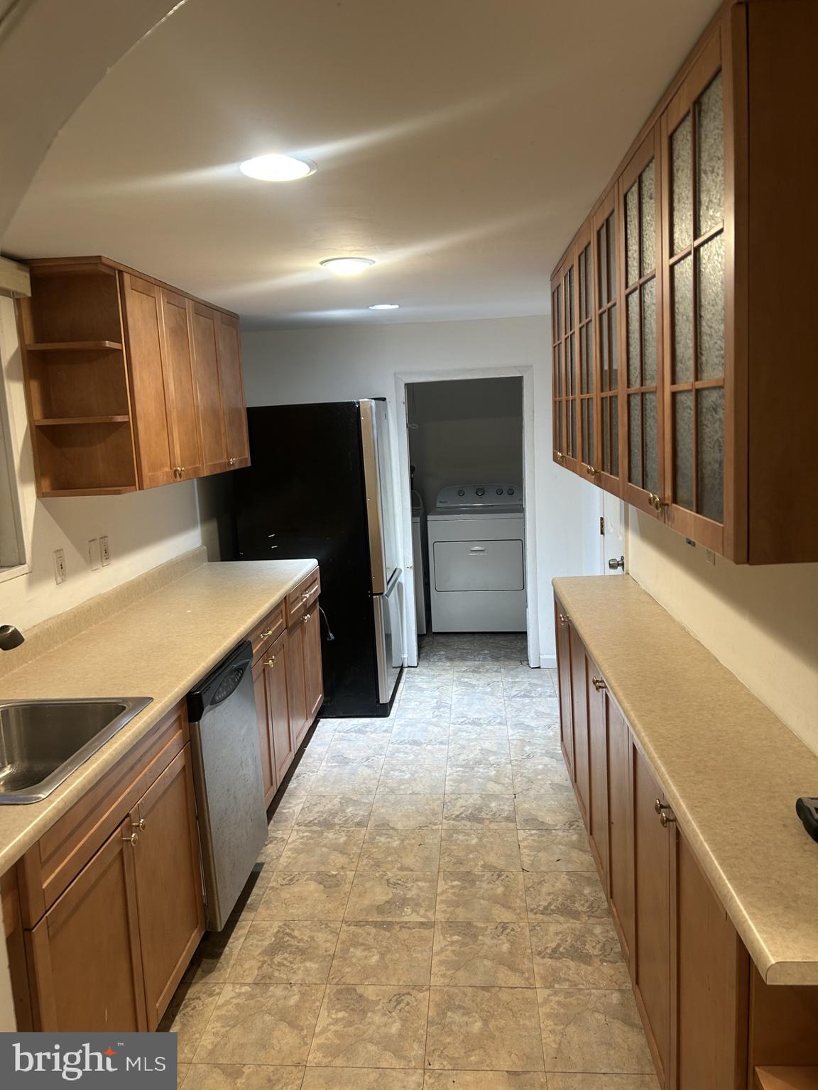 WHEATON HILLS - Residential