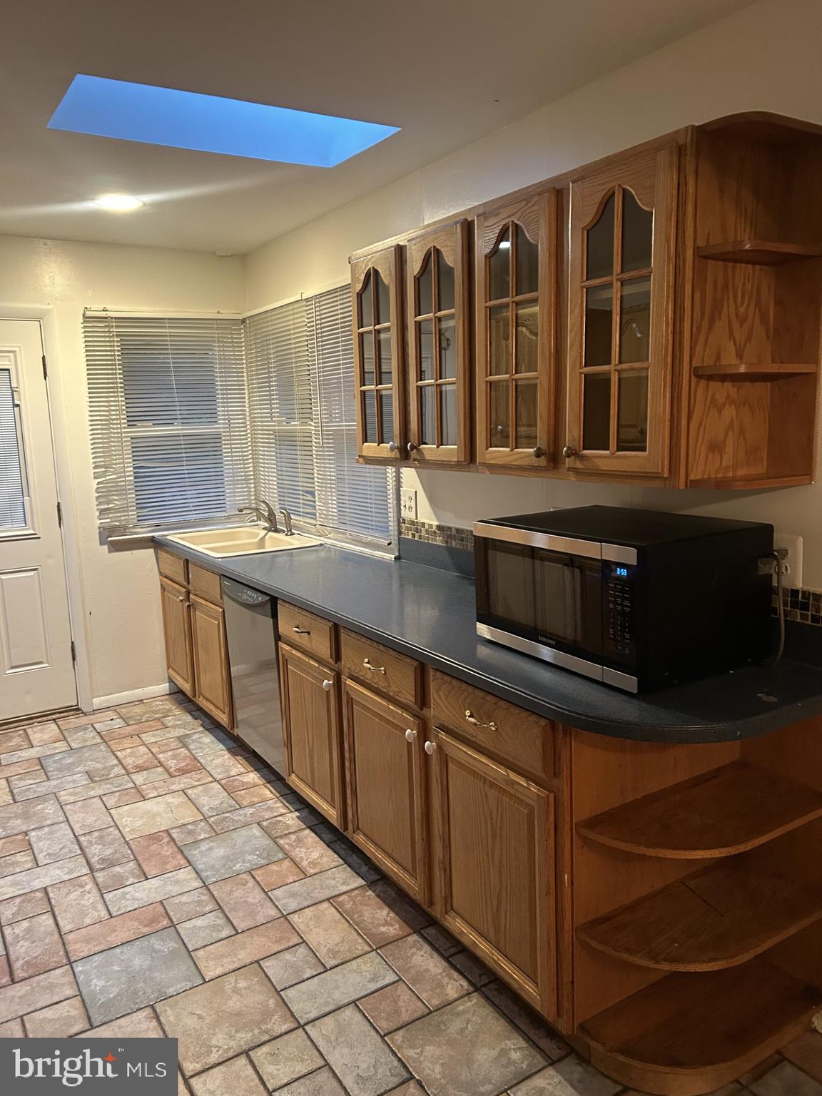 WHEATON HILLS - Residential