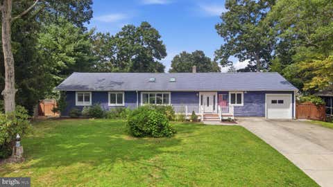 Photo of 303 Knollwood Drive, EGG HARBOR TOWNSHIP, NJ 08234 (MLS # NJAC2026254)