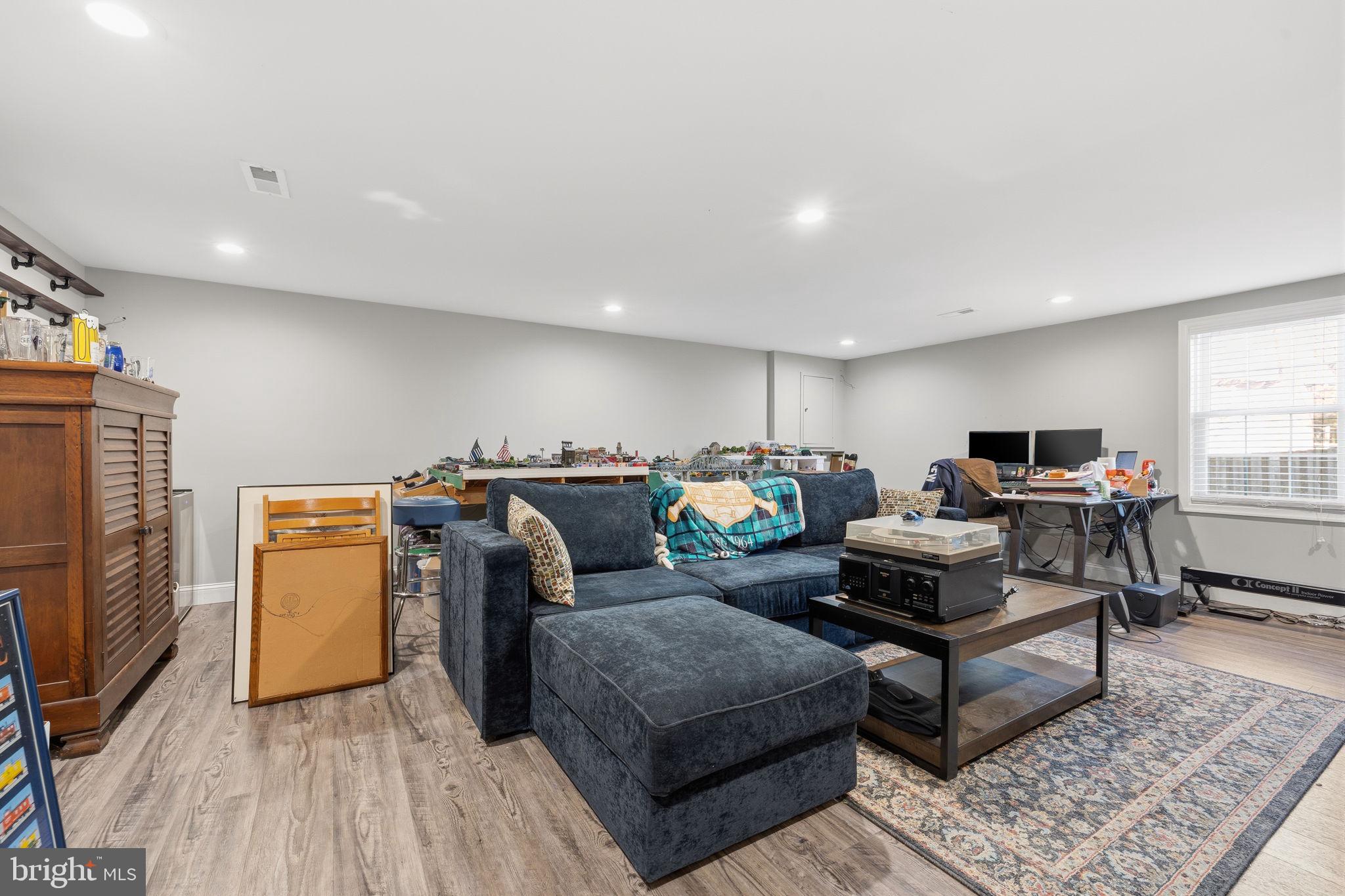 PLEASANT VALLEY - Residential