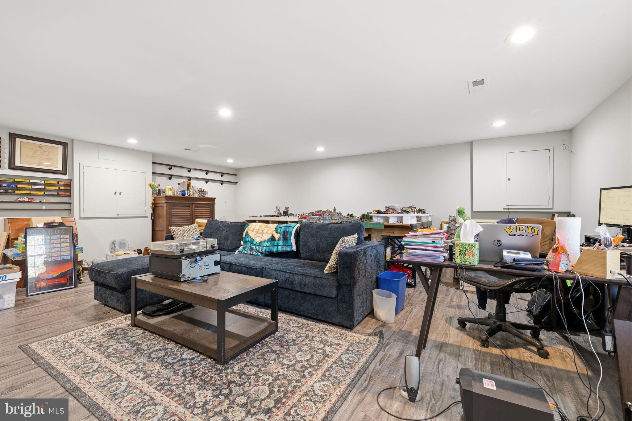 PLEASANT VALLEY - Residential