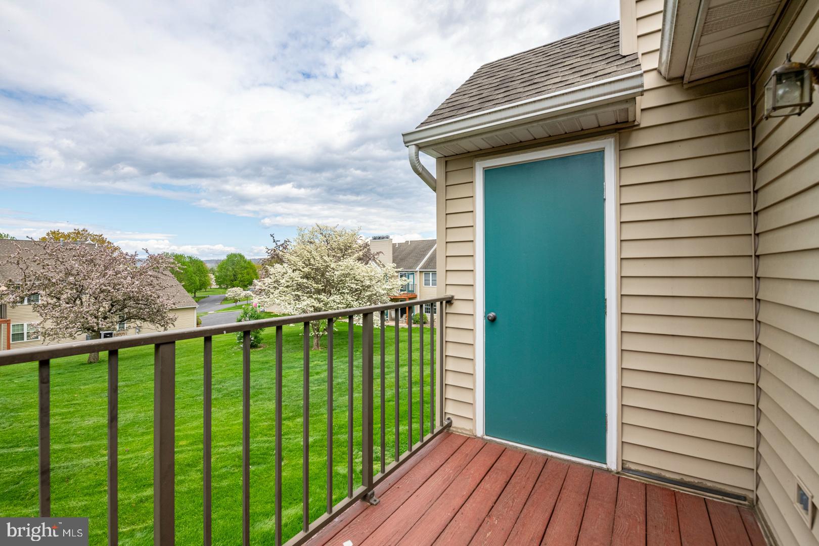 STONE HILL FARMS - Residential