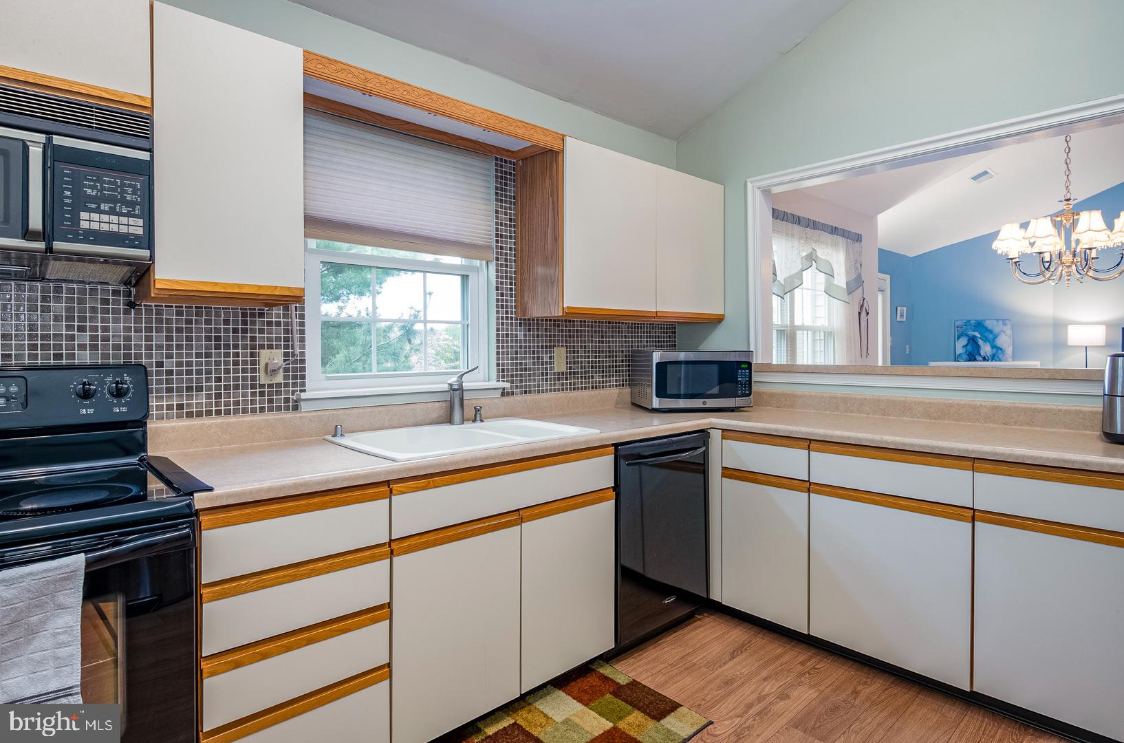 STONE HILL FARMS - Residential