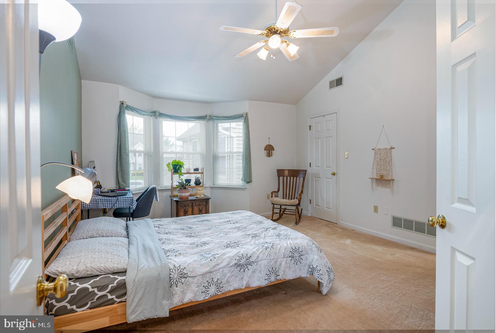 STONE HILL FARMS - Residential