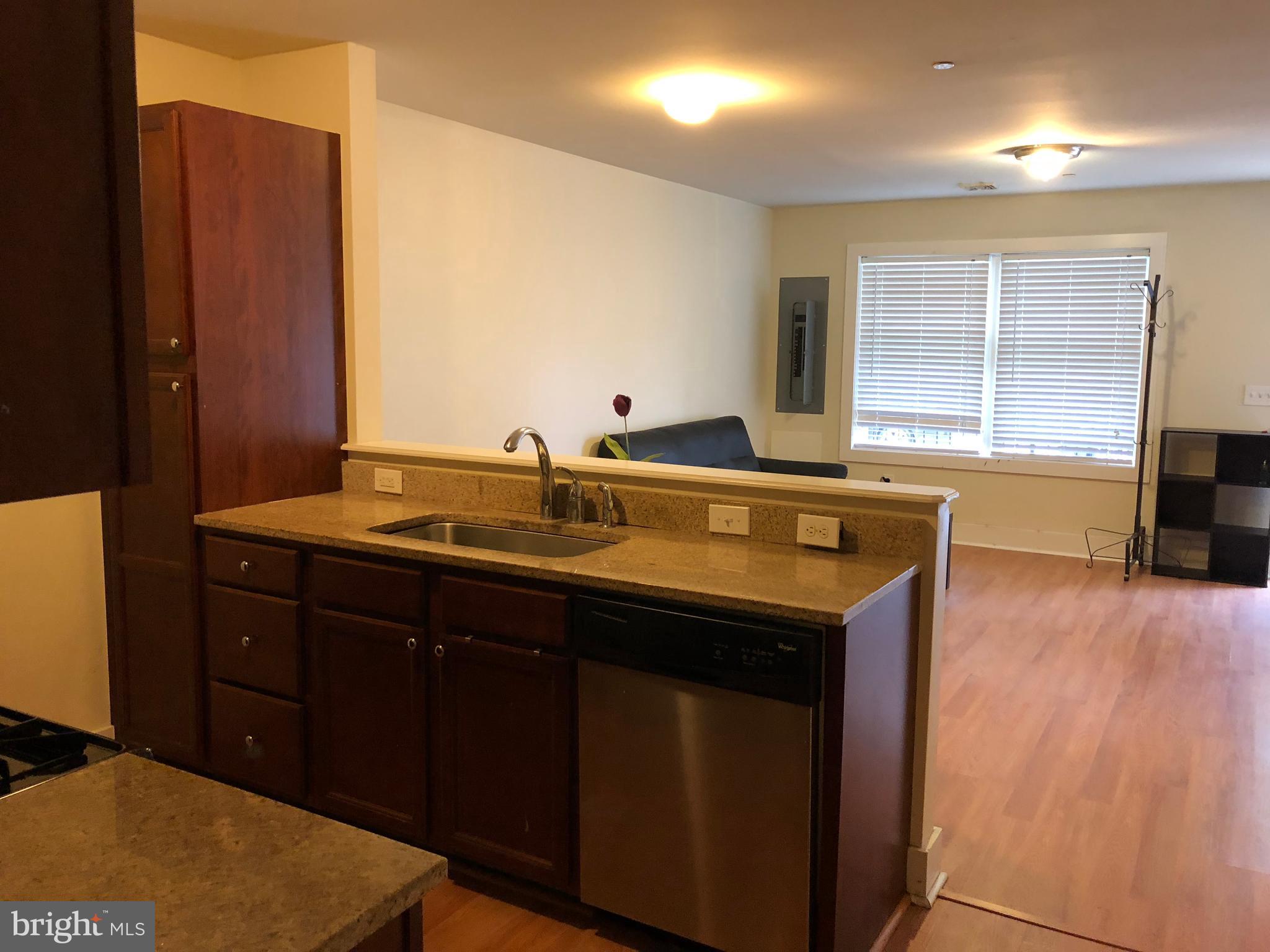 PHILADELPHIA (WEST) - Residential