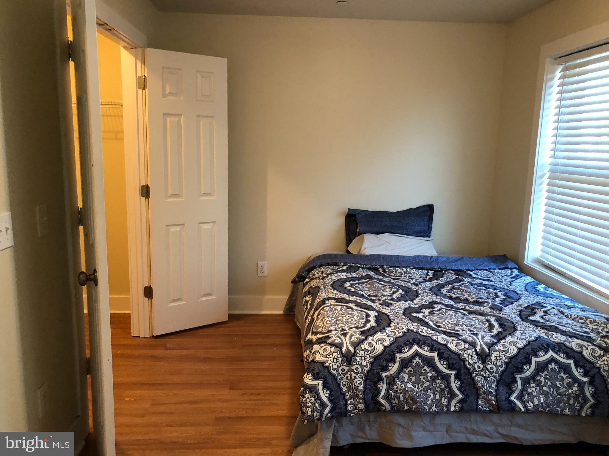 PHILADELPHIA (WEST) - Residential